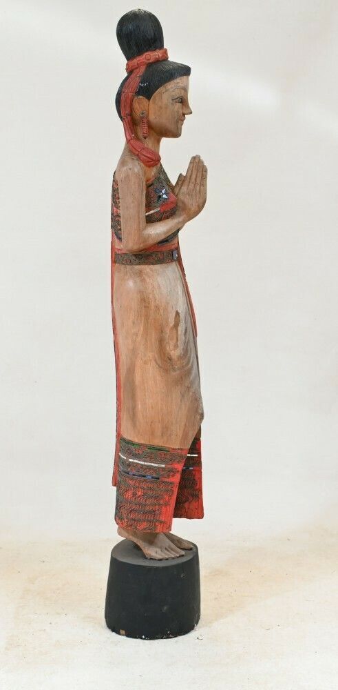 Vintage Carved Thais Budhhist Woman Statue Buddha Prayer photo vintage