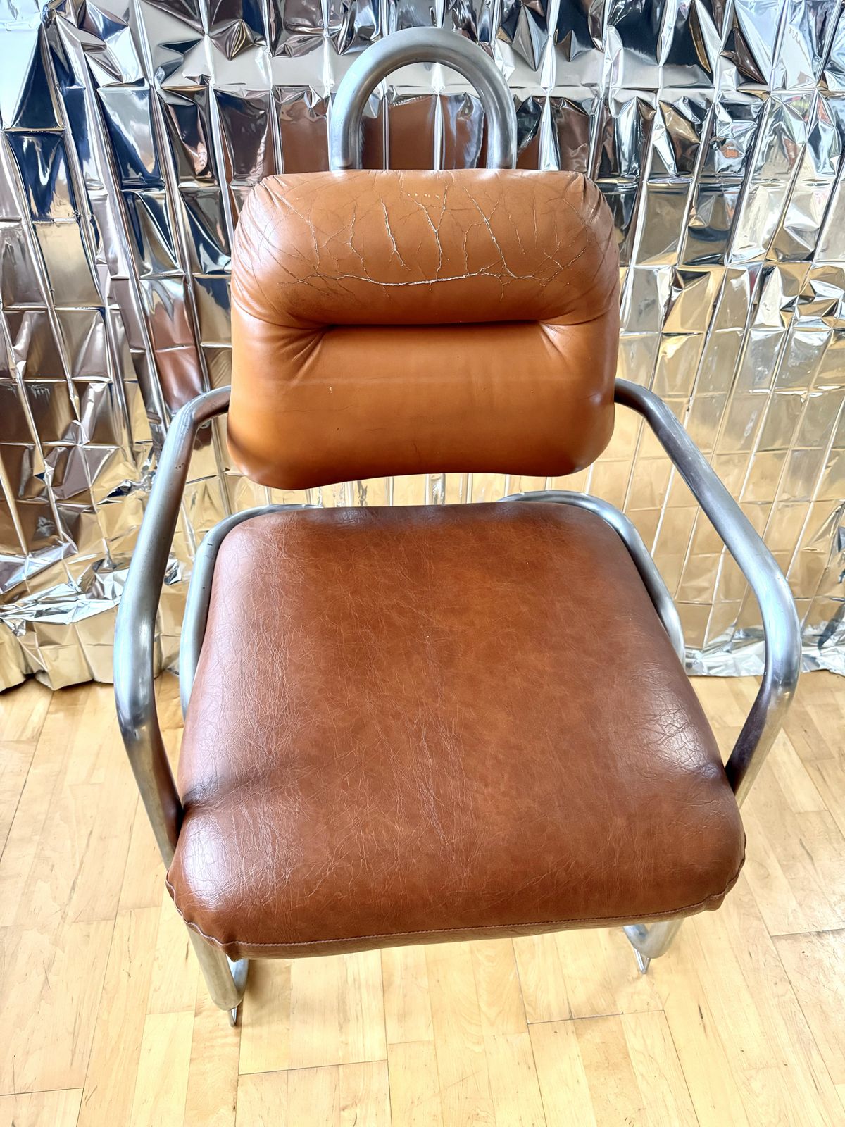 photo buy Pair Of Kwok Hoi Chan Chairs In Leather And Tubular Steel, For Steiner, C. 1970