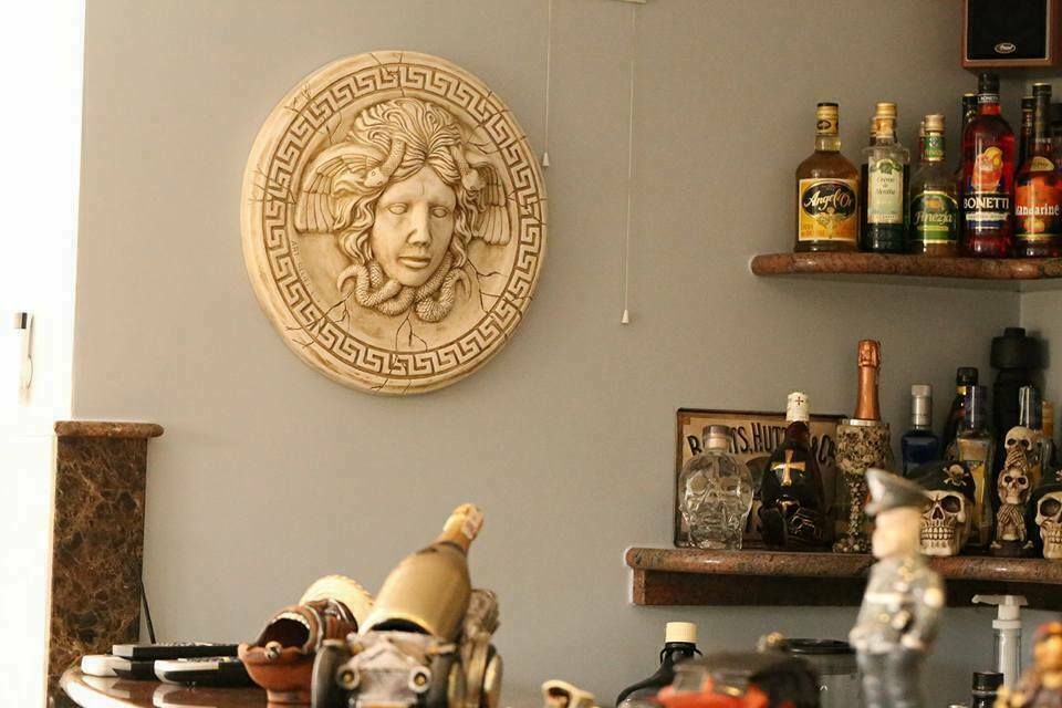 Greek Bas Relief Medusa Stuckgips With Versace Inspired Stylized Rosette photo furniture