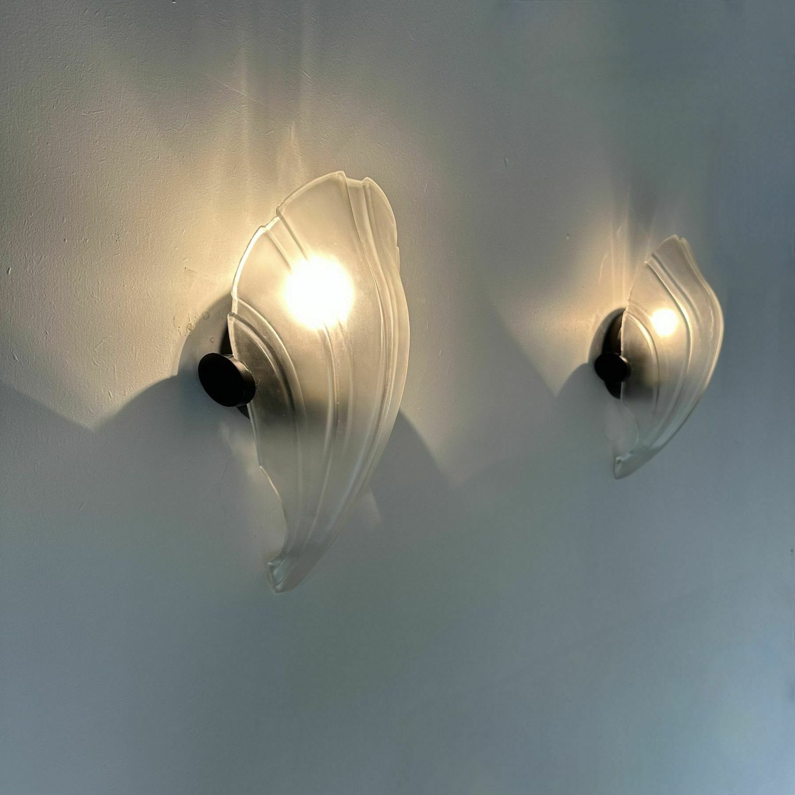 Paar Postmoderne Schelp Wandlampen, Jaren 1980 photo Verlichting