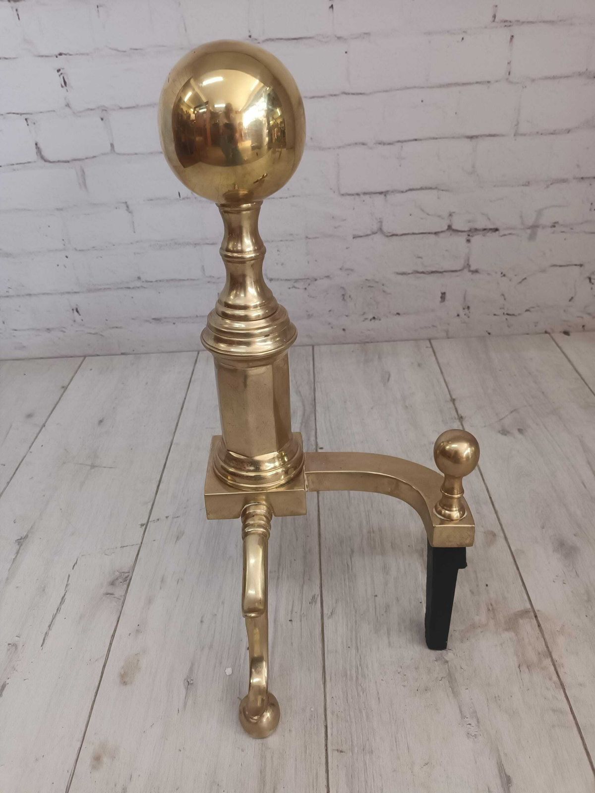 Antique Victorian Solid Brass Pair Fire Dogs Andiron Very Large Ball Top Chenets Rare photo vinterior