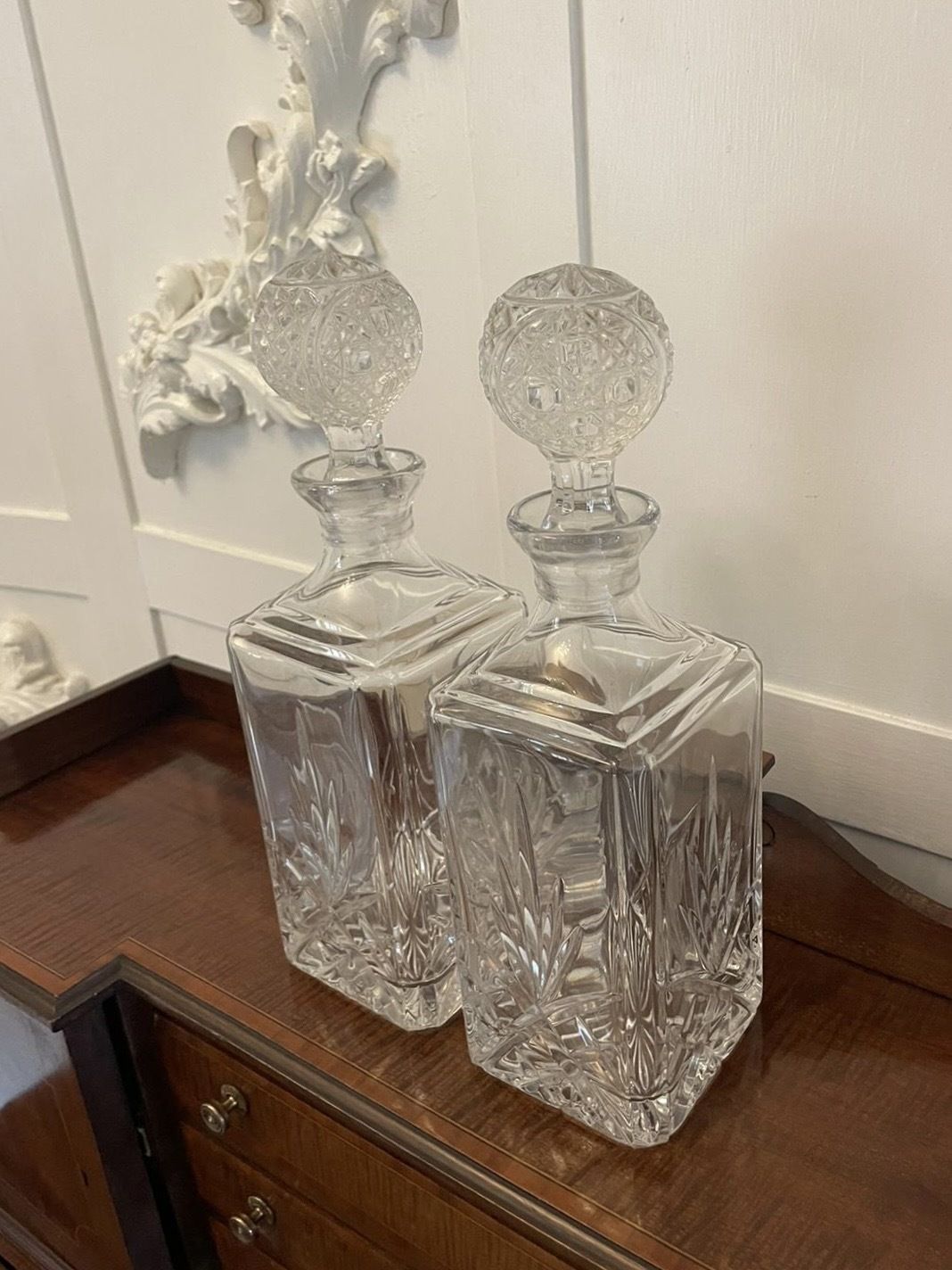 Pair Of Early 20th Century Edwardian Quality Cut Glass Decanters photo Home Decor