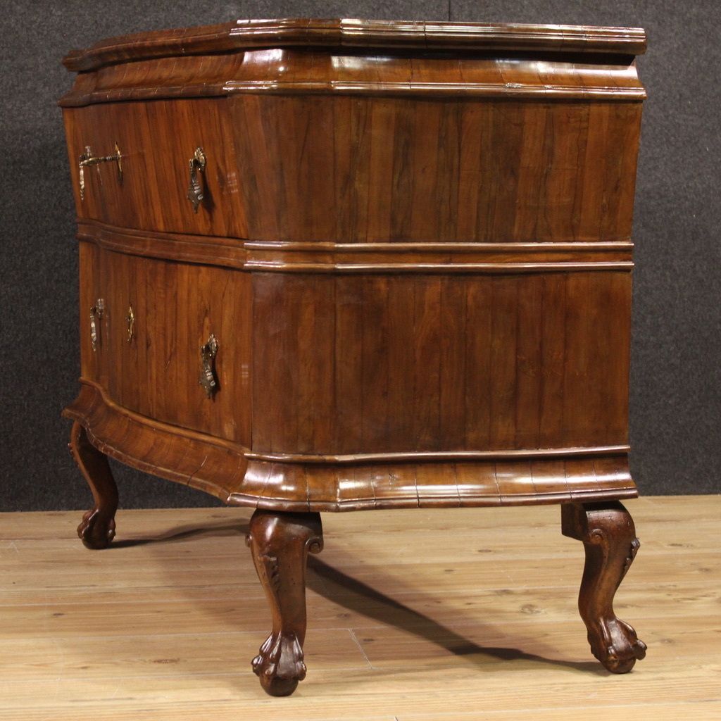 Elegant Venetian Dresser From The First Half Of The 20th Century photo furniture