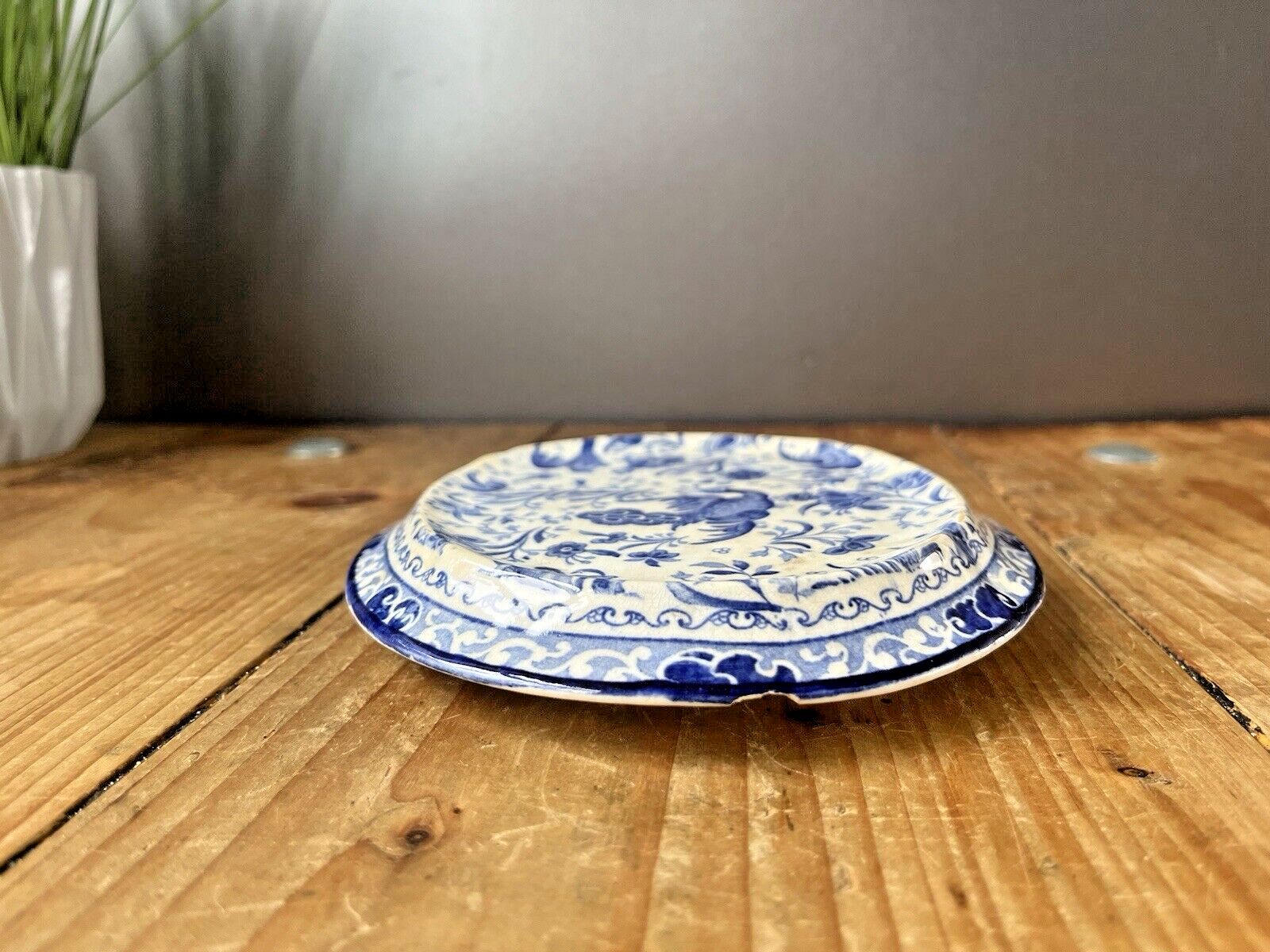 photo furniture Antique Burgess & Leigh Burleigh Ware Regal Peacock Trivet Coffee / Teapot Stand