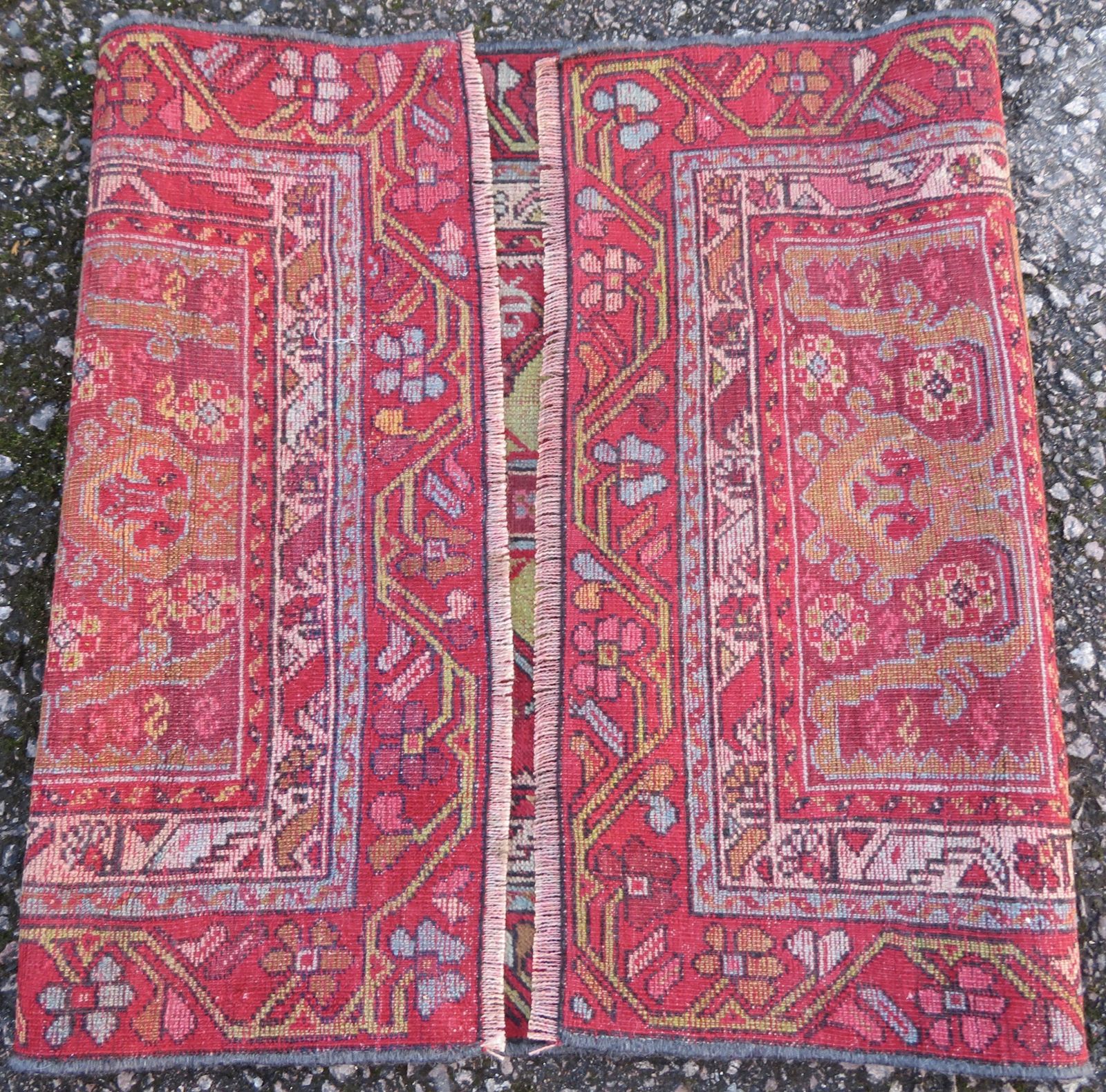 photo for sale Antique Kirsehir Rug. Central Anatolia. Circa 1860s. 147cm X 80cm.