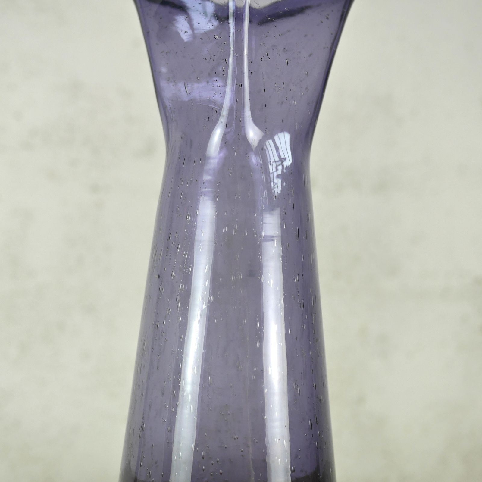 Tall Mid Century Controlled Bubble Purple Art Glass Vase photo vintage