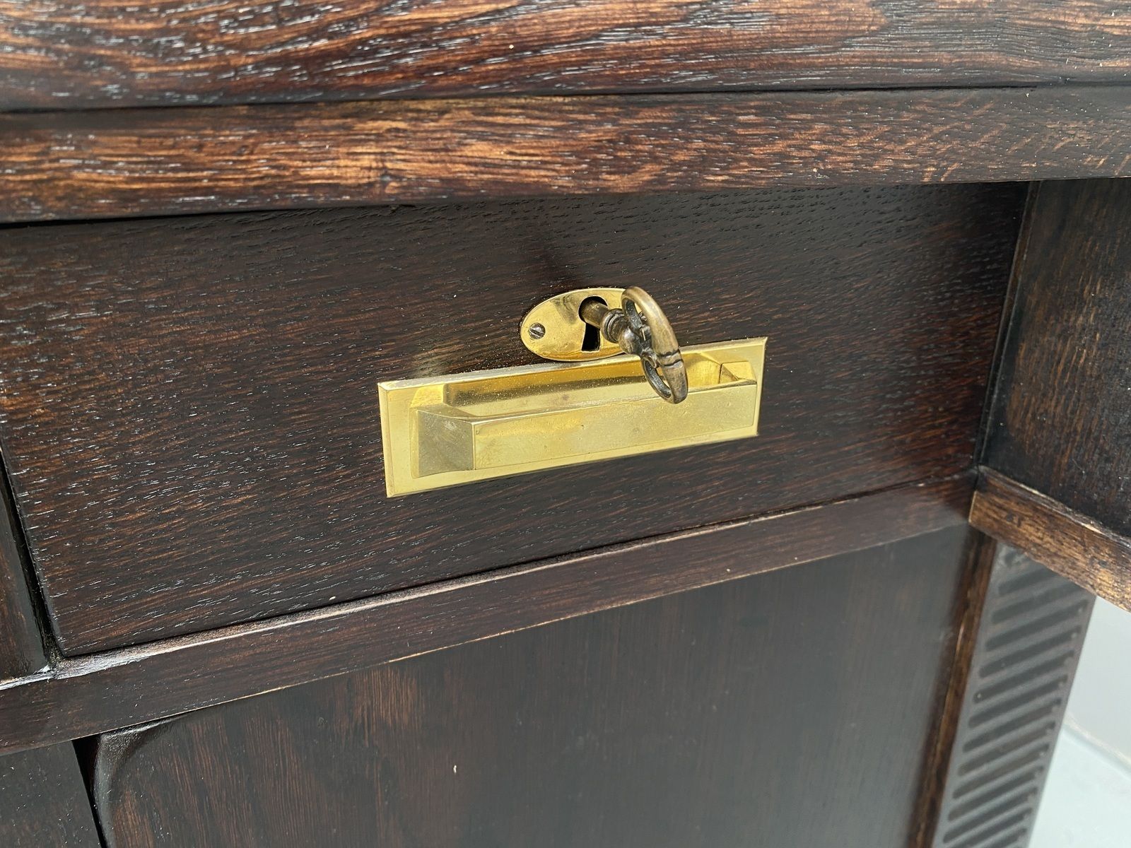 photo vinterior Early 20th Century Viennese Secession Oak Writing Desk