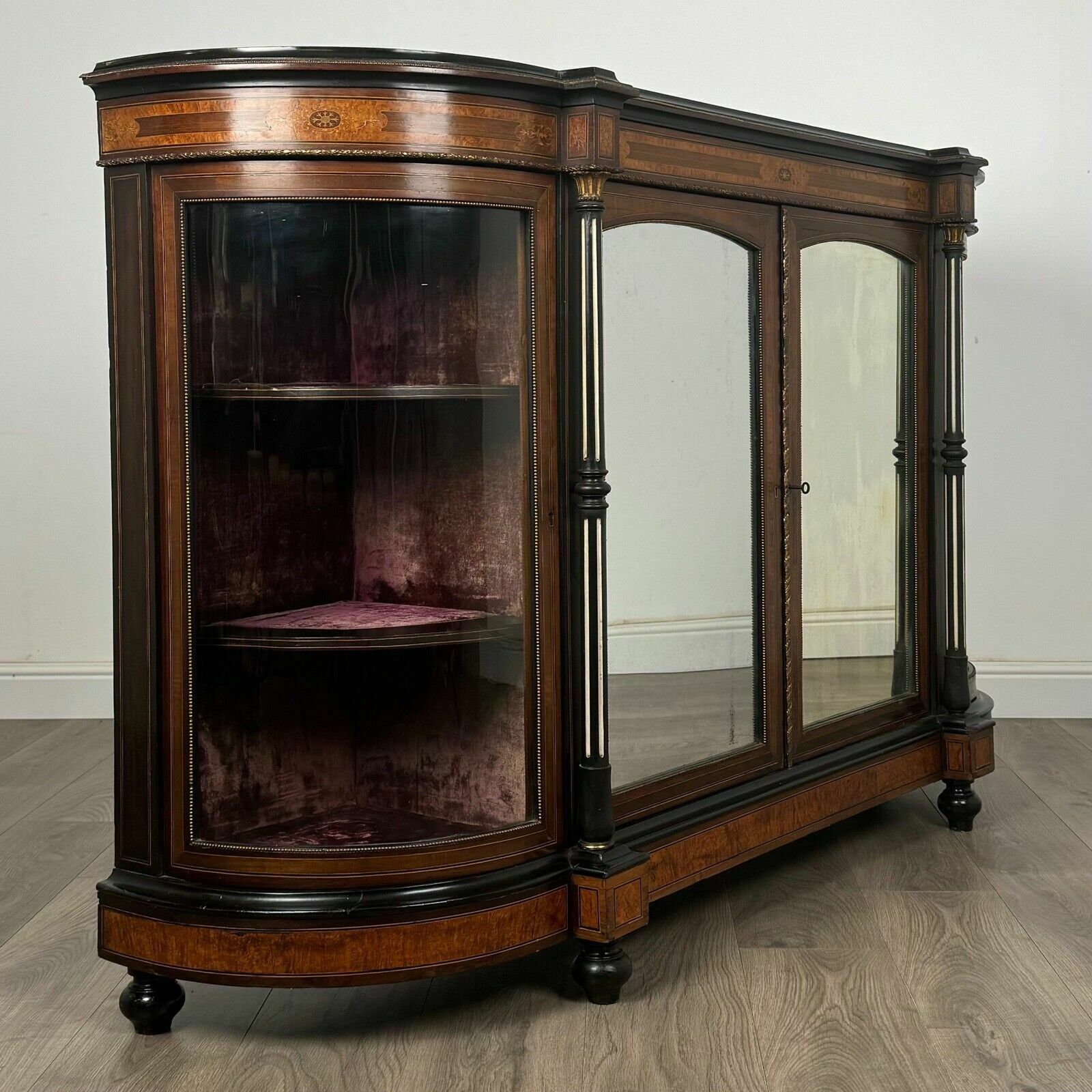 photo furniture Antique 19th Century Finest Quality Inlaid Credenza Burr Walnut