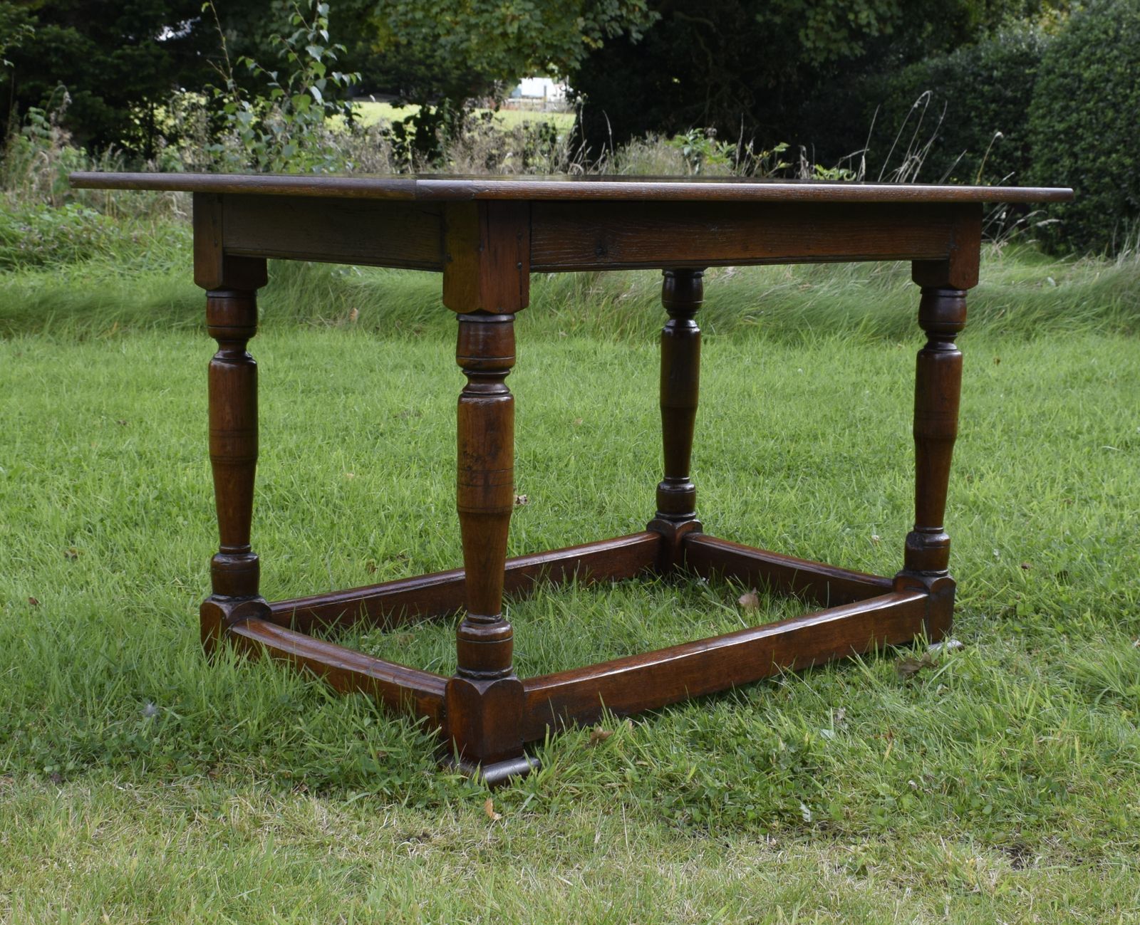 photo furniture Oak Refectory Dining Table, 1700s