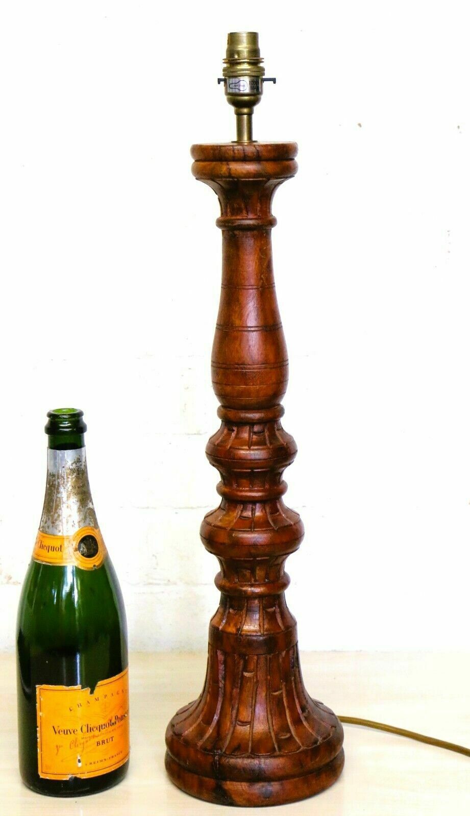 Table Lamp A Tall Vintage Ethnic Wooden Handmade Asian Lamp Antique Style Vgc photo buy