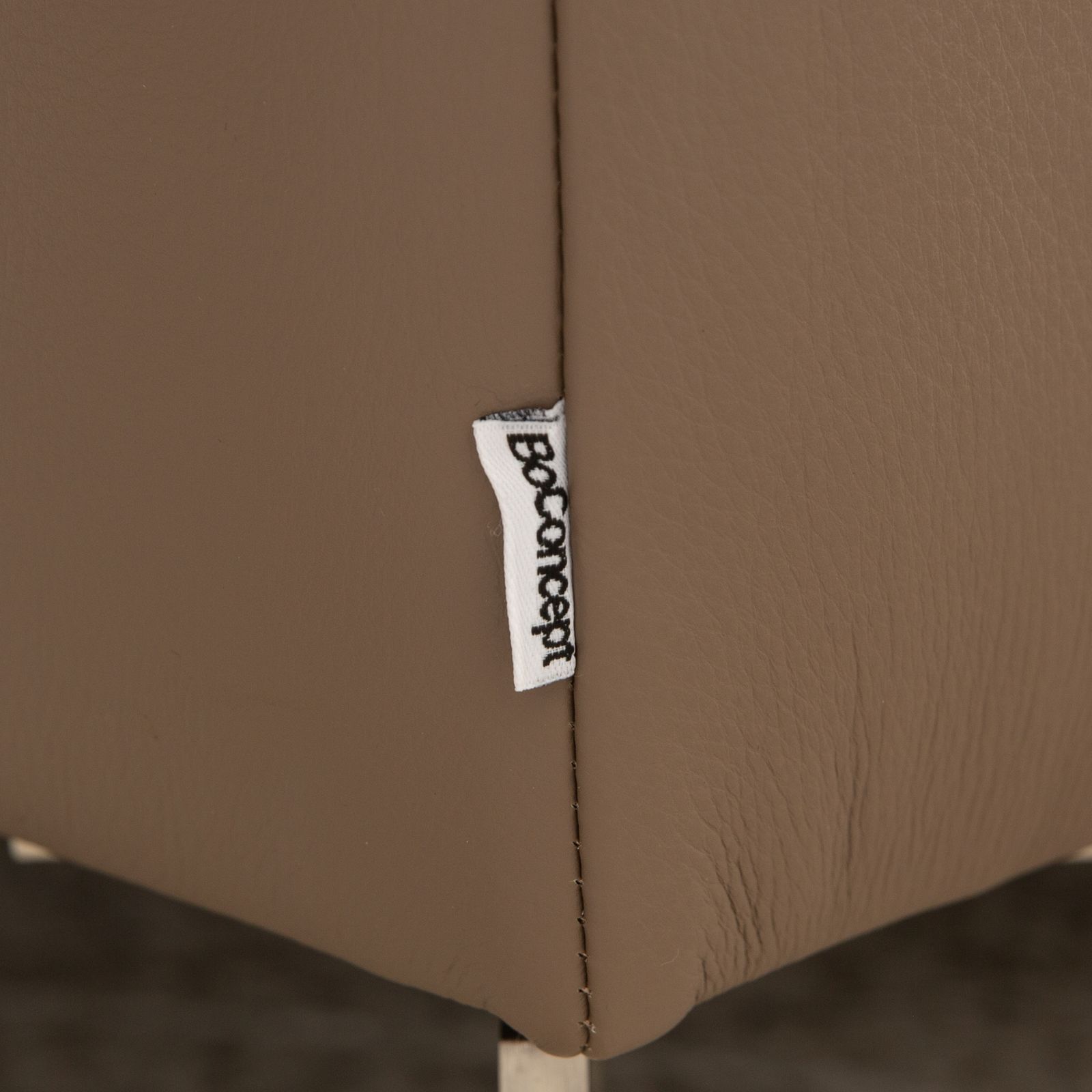 photo for sale Canapé 2 places Boconcept Fargo en cuir marron