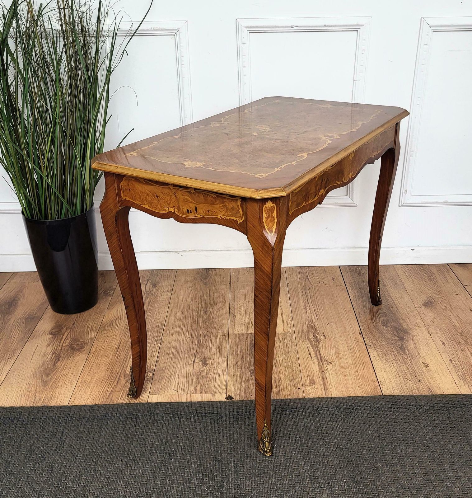 Italian Walnut Inlay Marquetry Saber Legs Sofa Or Side Table photo vintage