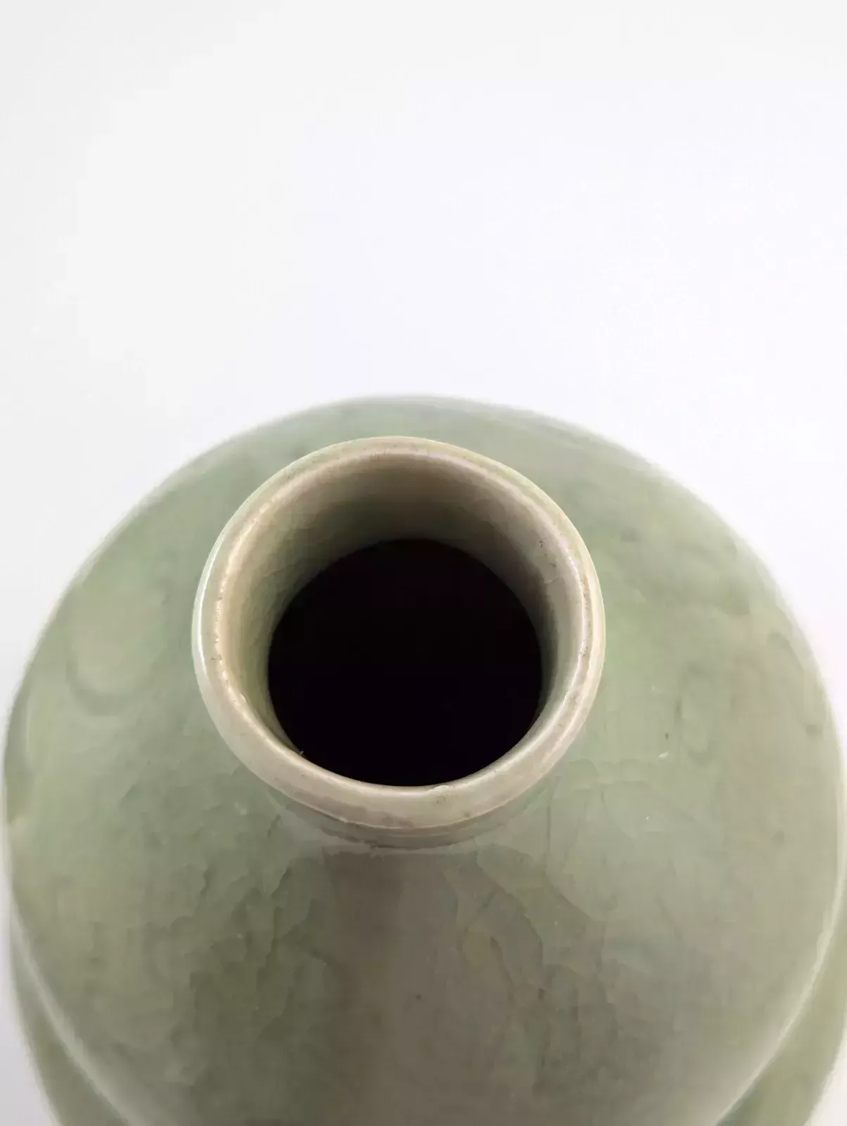 photo furniture Chinese Longquan Earthenware Green Double Gourd Vase, Song Dynasty.