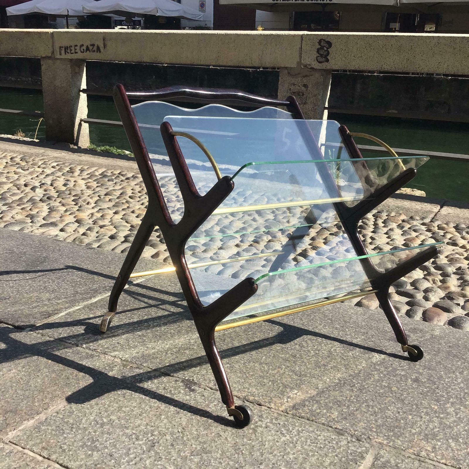 Ivo Parisi Magazine Rack  With Wheels Three Compartments Brass Wood Glass 1950 Itali photo 1891.0