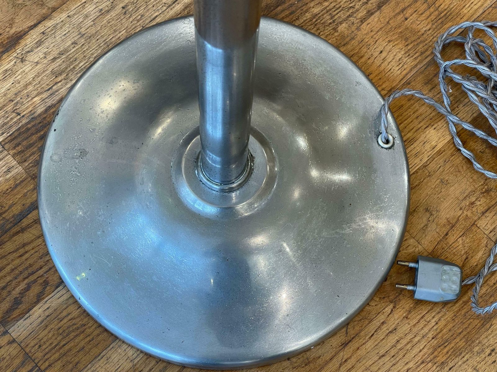 photo furniture Iconic Modernist Floor Lamp By Robert   Mallet Stevens (1886 1945), Circa 1930