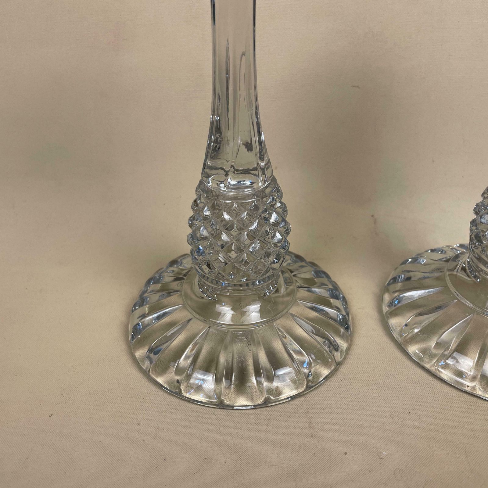 Vintage Pair Of Matching Clear Glass Candlestick Candle Stick Holder Lights Vintage Taper Dinner Candlesticks Chandelier Round Base Retro photo 55.0