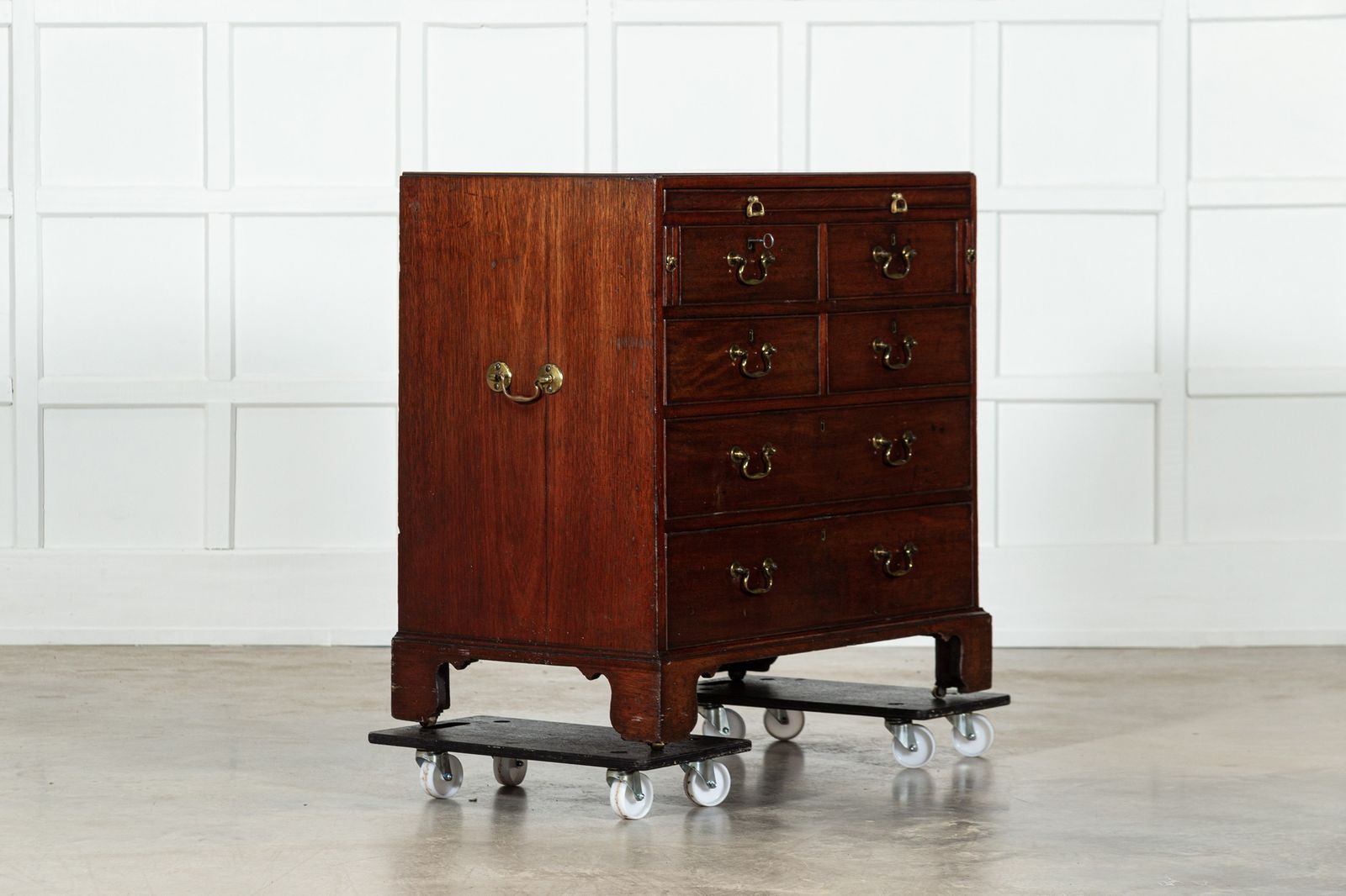 English George III Mahogany Bachelors Chest photo for sale