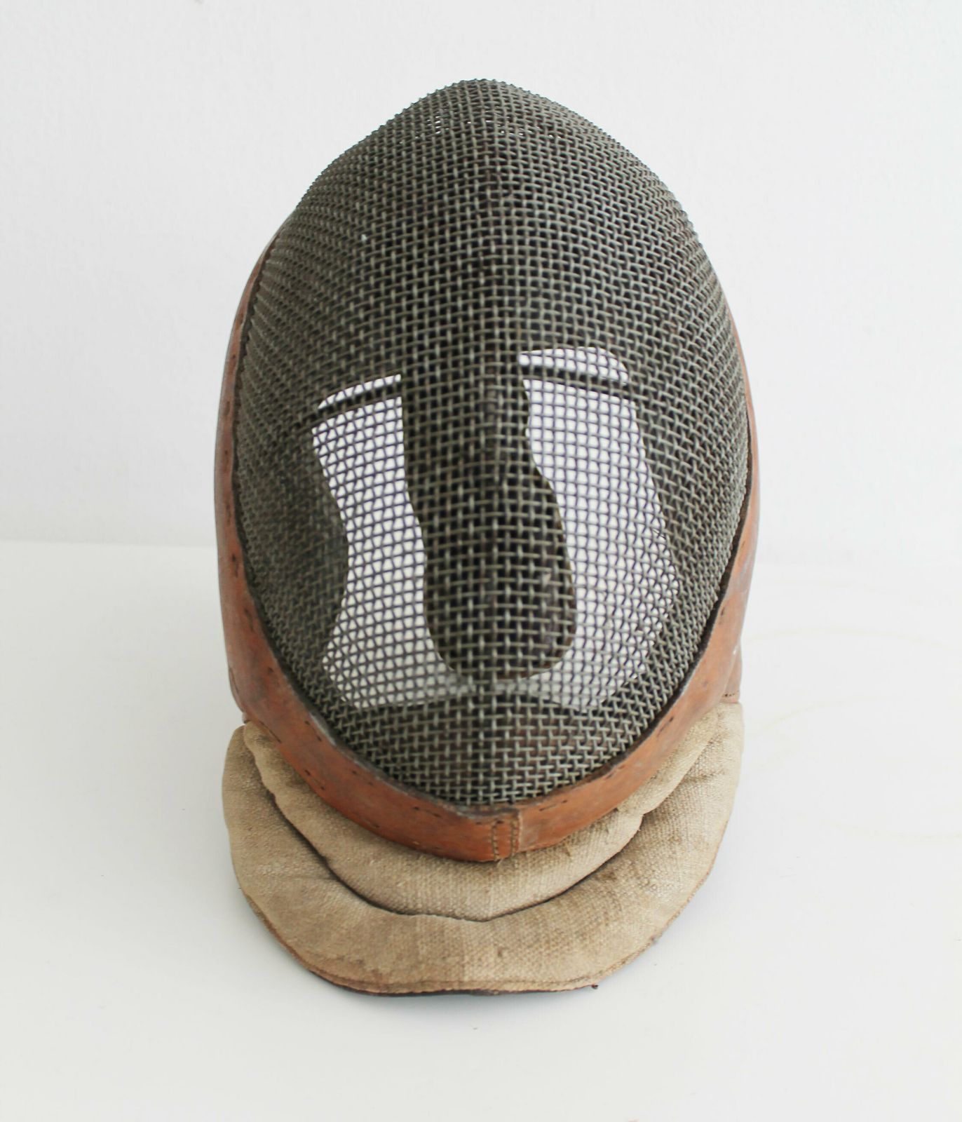 photo vinterior 1920's Pair Of Antique Fencing Masks