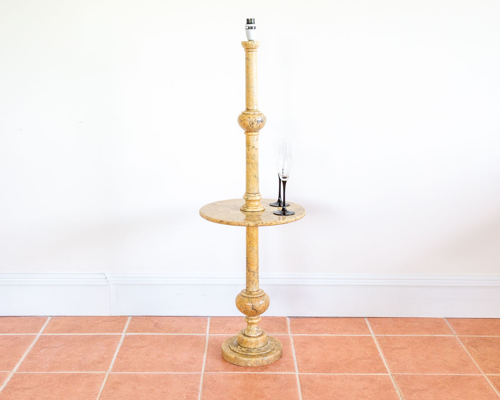 Italian Pedestal Alabaster Lamp With Shelf Mid Century Hollywood Regency 1950s N.Eoclassical M.Arble T.Able Mcm Lake Como Riviera Villa Style