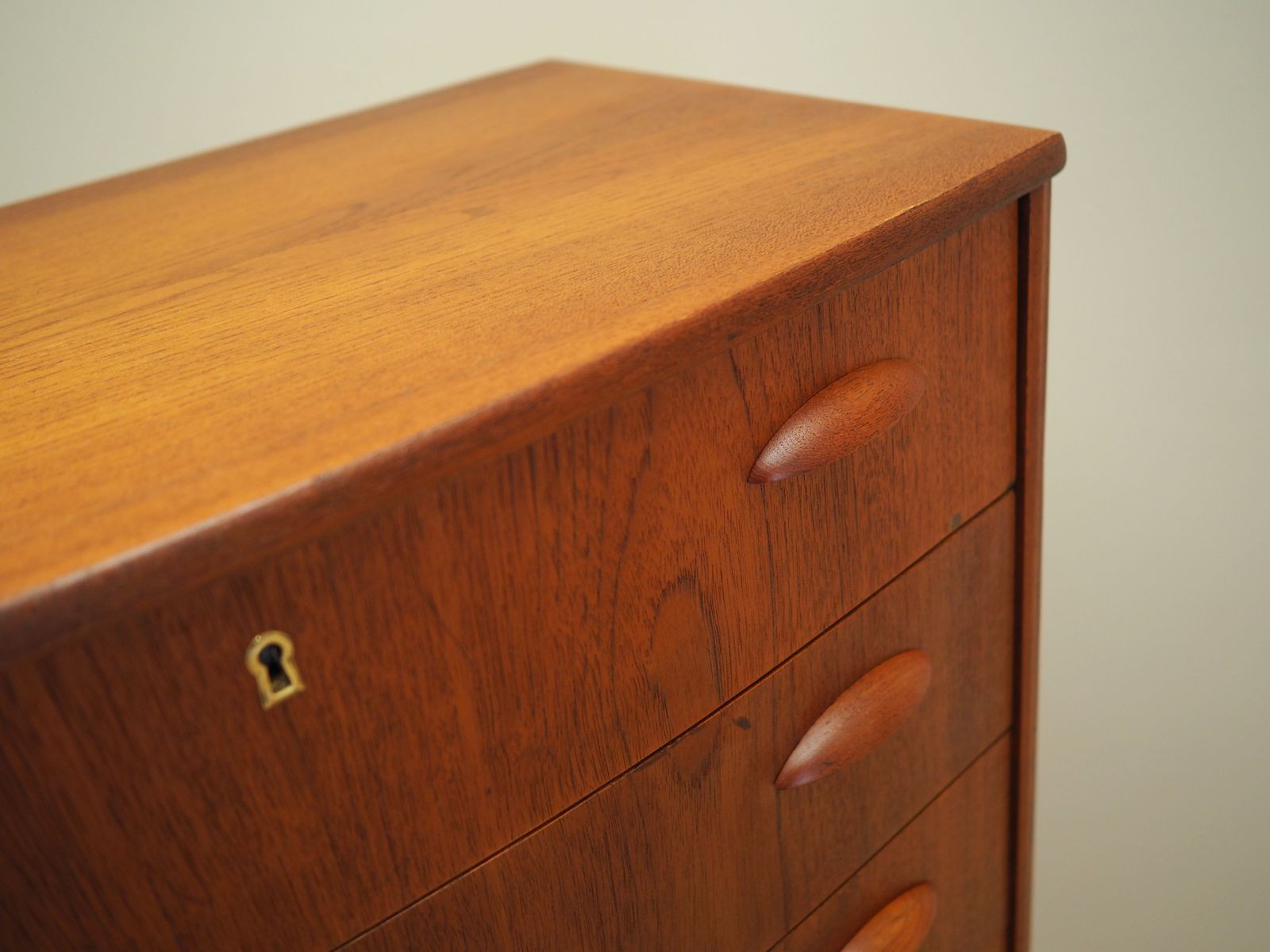 photo vinterior Teak Chest Of Drawers, Danish Design, 1970s, Production: Denmark