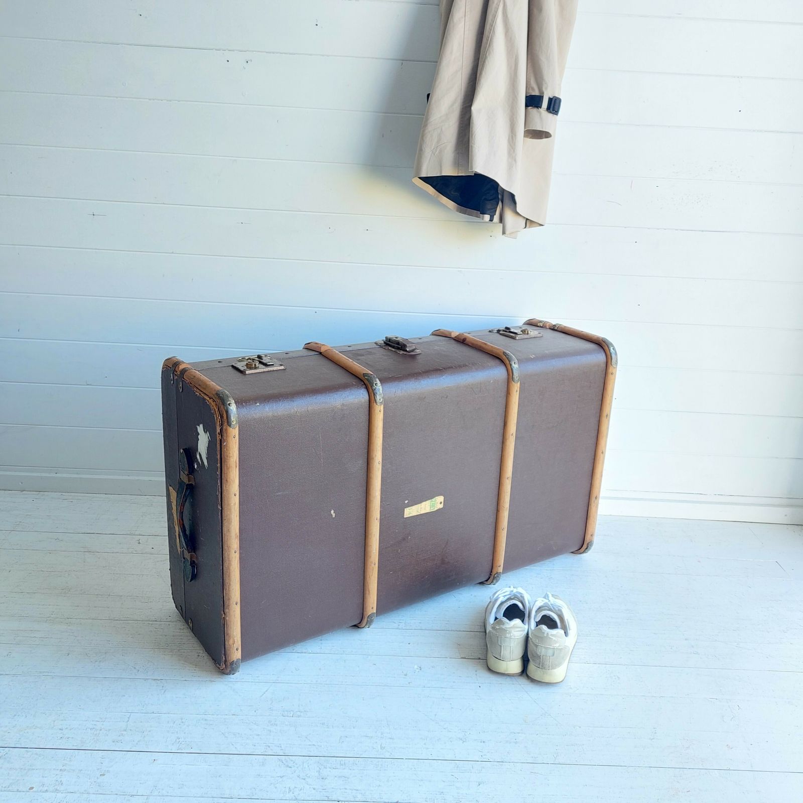 Vintage Antique 1930s Large Travel Steamer Trunk Coffee Table Storage photo Furniture