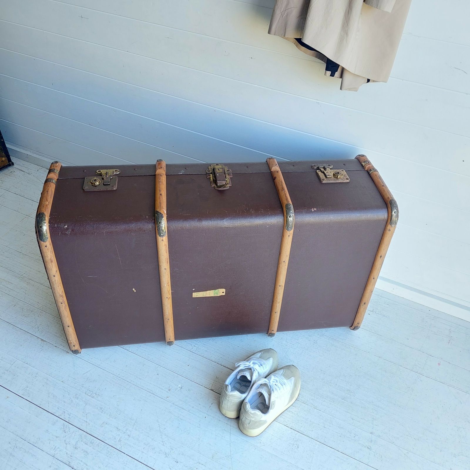 Vintage Antique 1930s Large Travel Steamer Trunk Coffee Table Storage photo buy