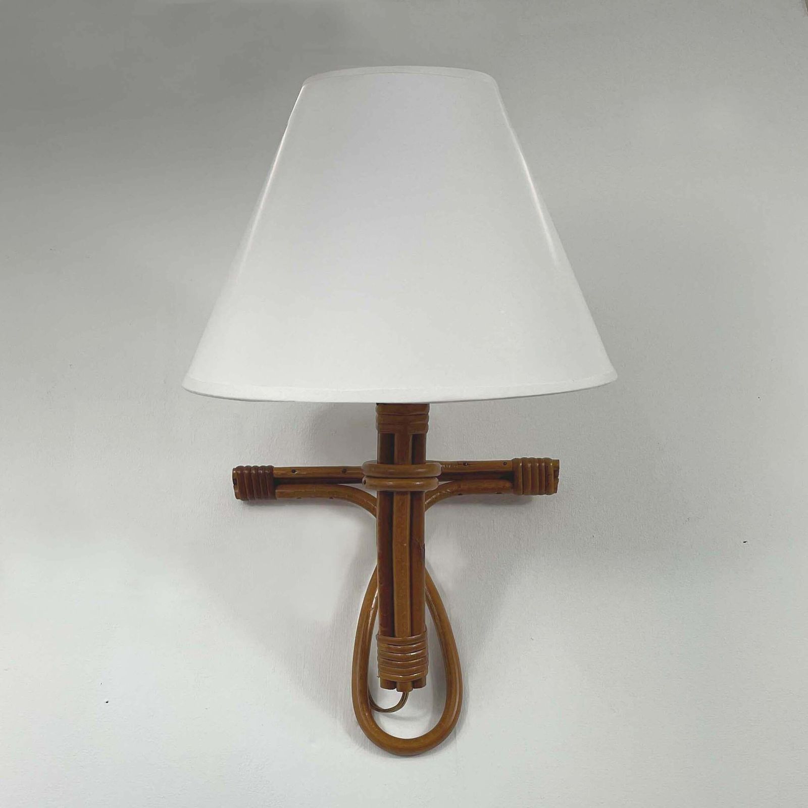 French Riviera Rattan Bamboo And Wicker Sconce, Louis Sognot, France 1960s photo vintage
