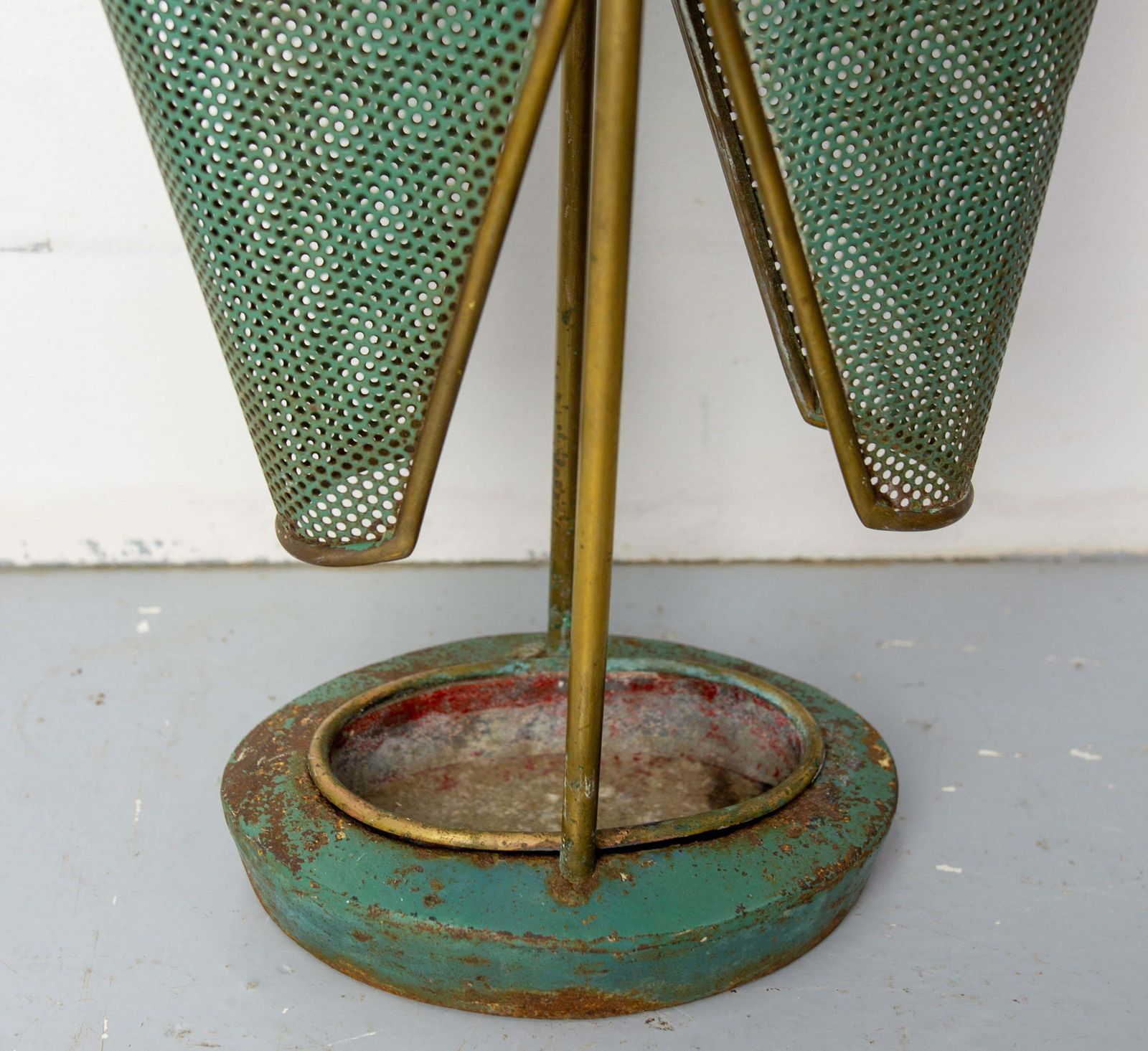 Italian Brass Umbrella Rack Stand In The Matégo Style, 20th Midcentury photo vintage