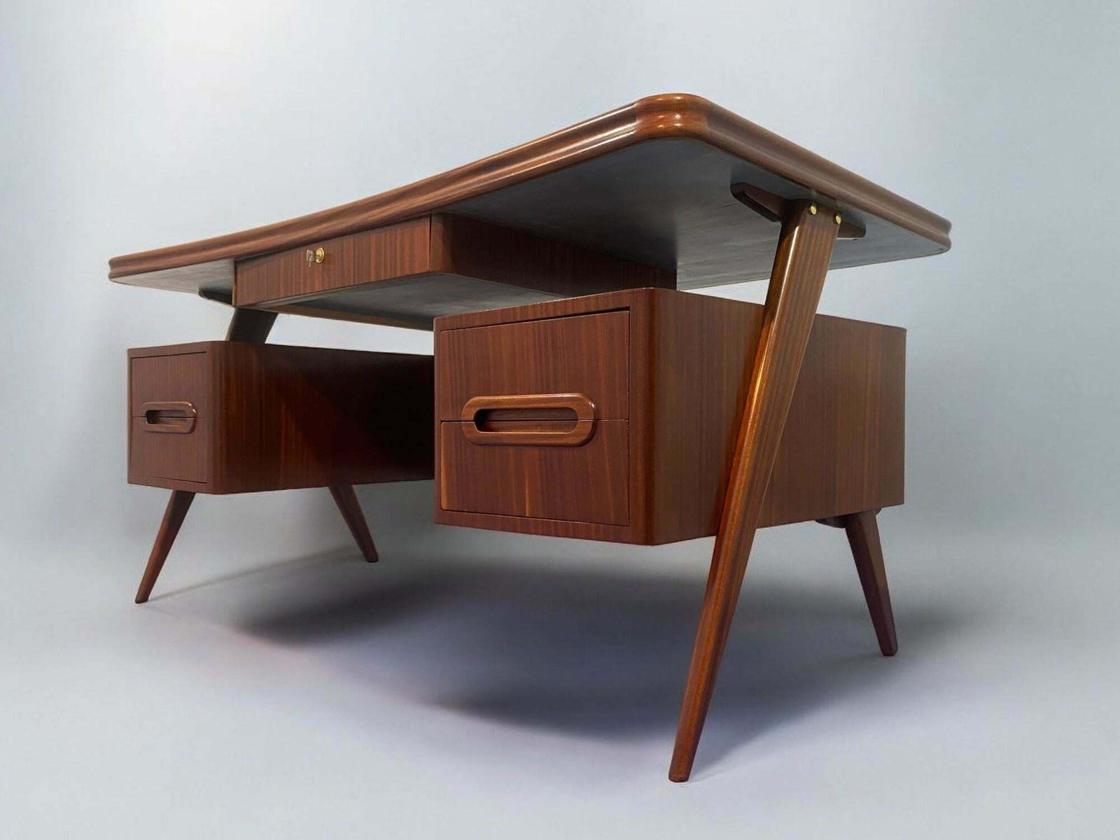 photo vinterior Italian Mid Century Executive Desk Designed By Vittorio Dassi In 1950s