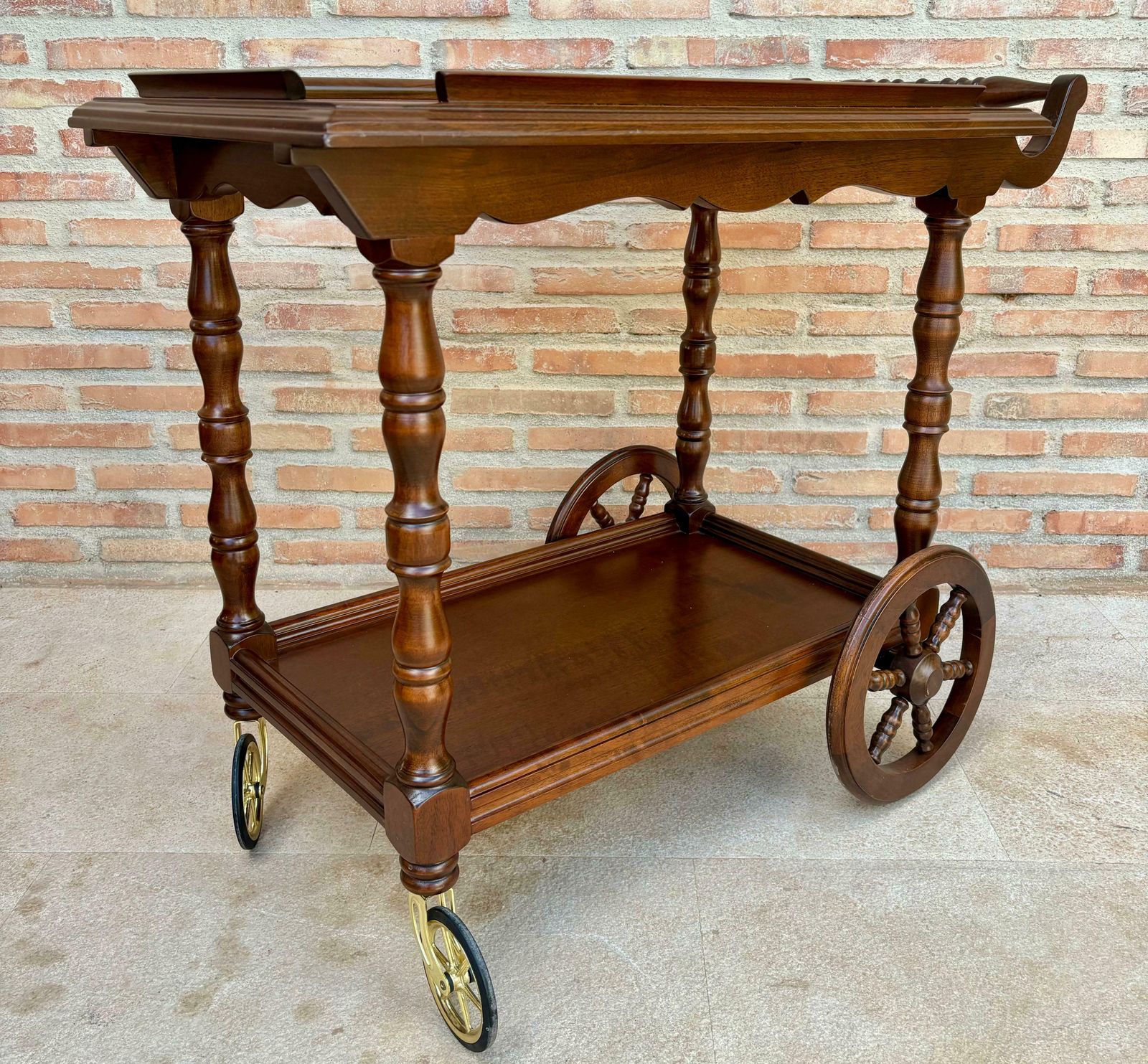 photo furniture Chariot bar mid-century en bois, France, années 1950