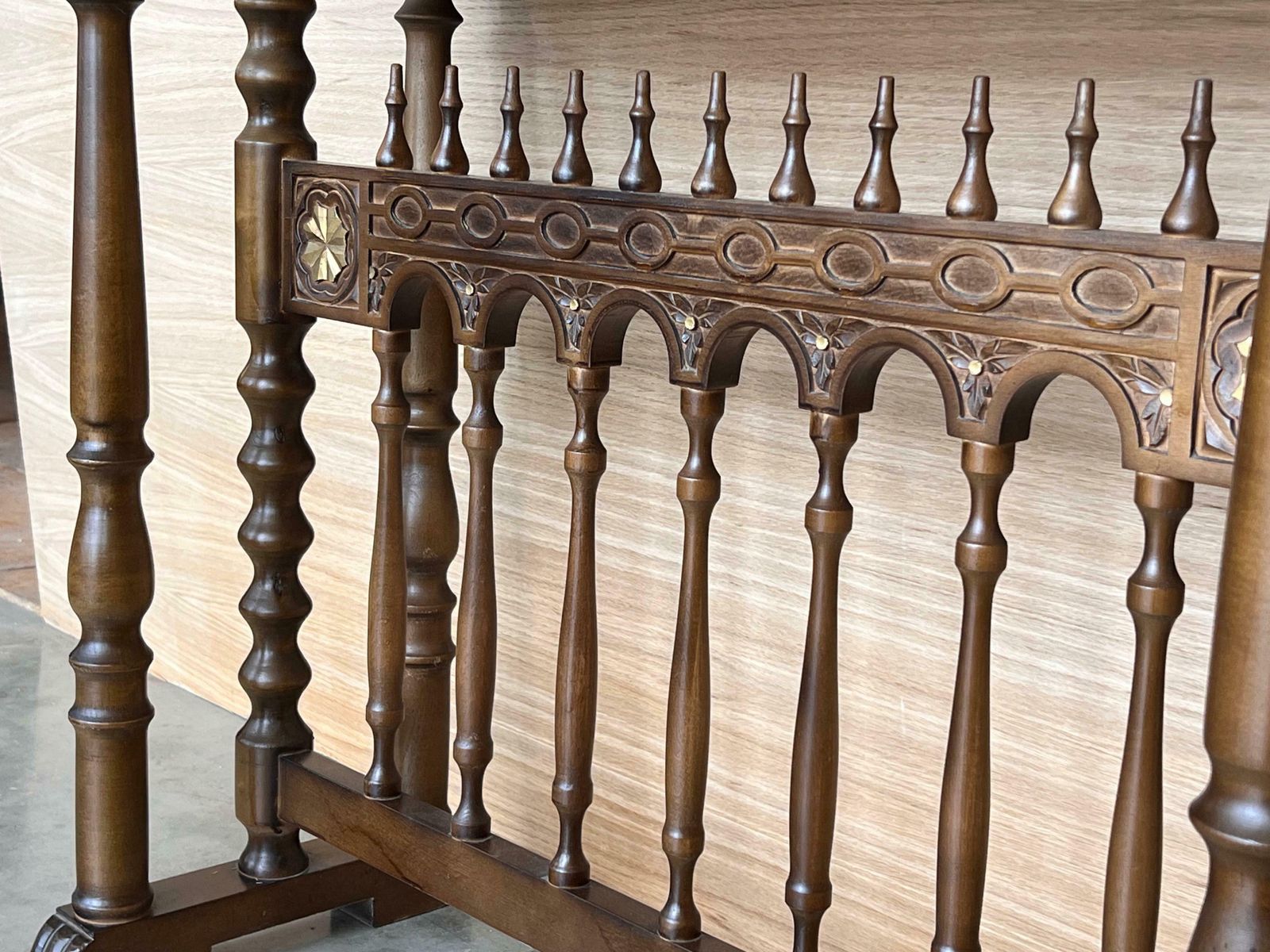 photo vinterior Castilian Mid Century Console In Walnut With Two Front Drawers In Gold Leaf
