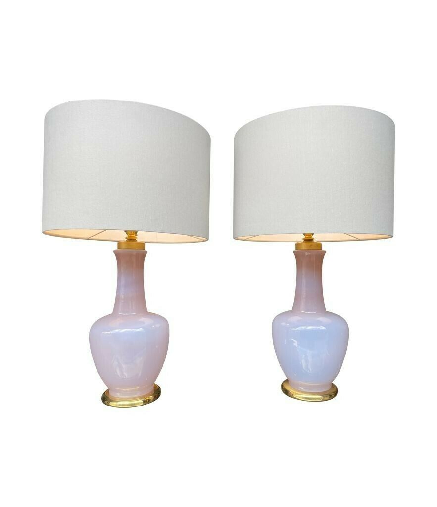 1850.0 A Pair Of Lavender Opaline Murano Glass Lamps By Cenedese photo
