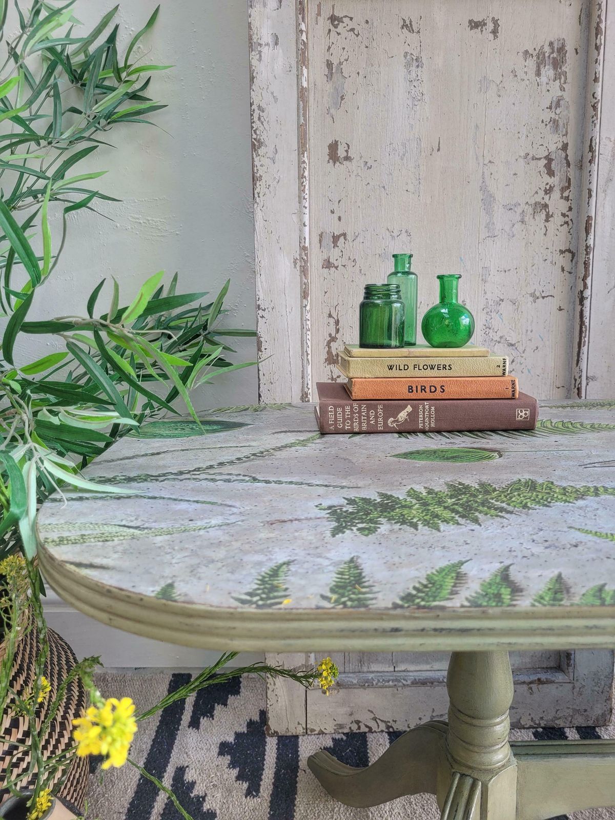 Coffee Table  Green  Handpainted   Country   Farmhouse   Botanical   Occasional Table   Side Table  Fern Print photo vintage