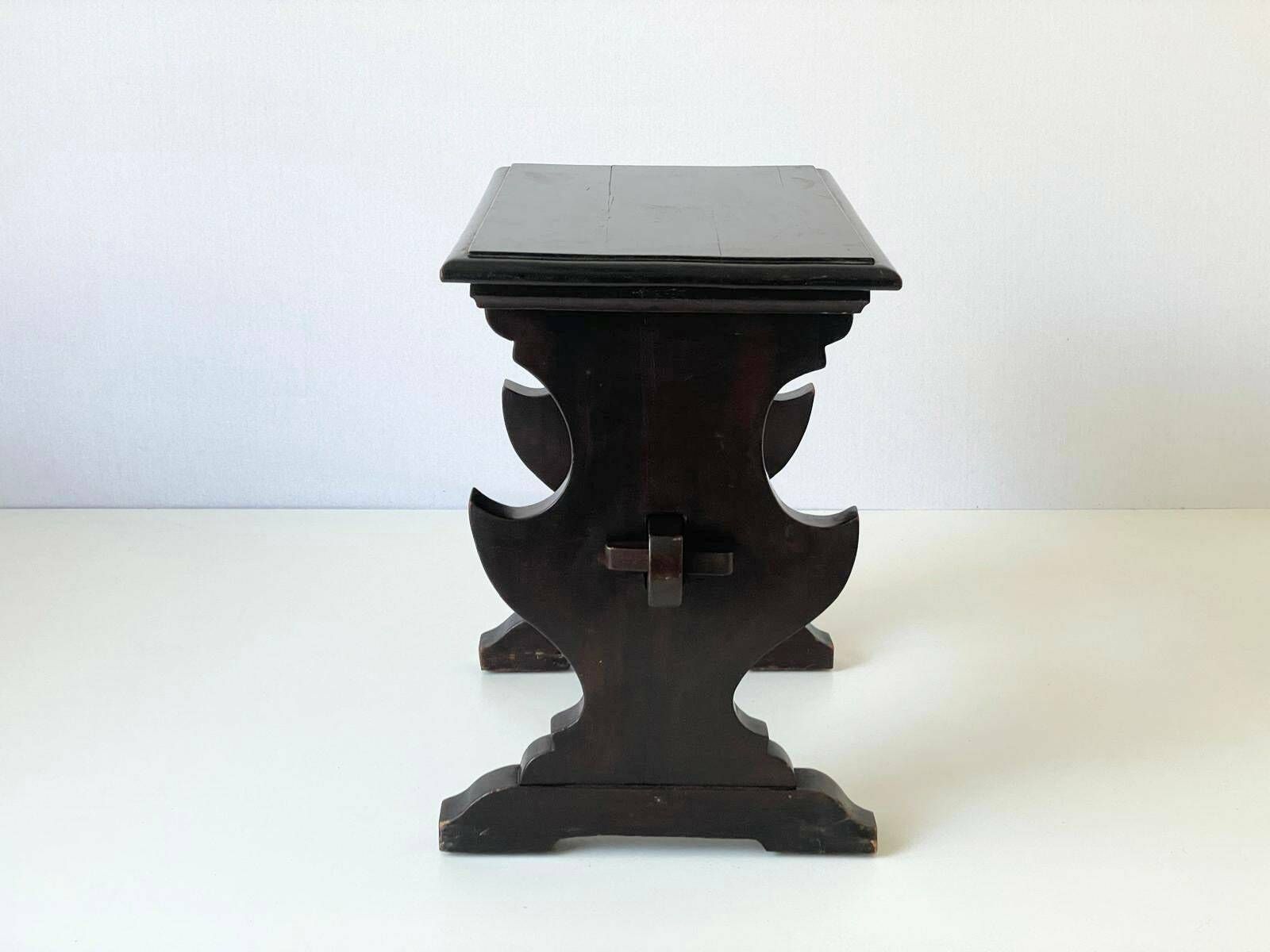 Italian Craft Mahogany Trestle Leg Table photo 572.0
