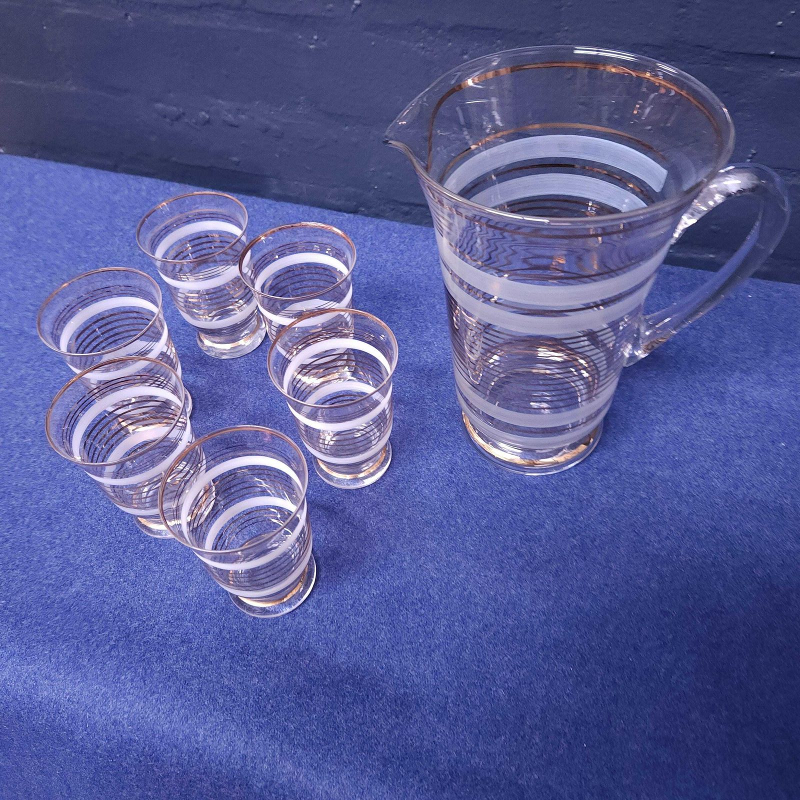 photo furniture Art Deco Lemonade Set, Pitcher And Glasses