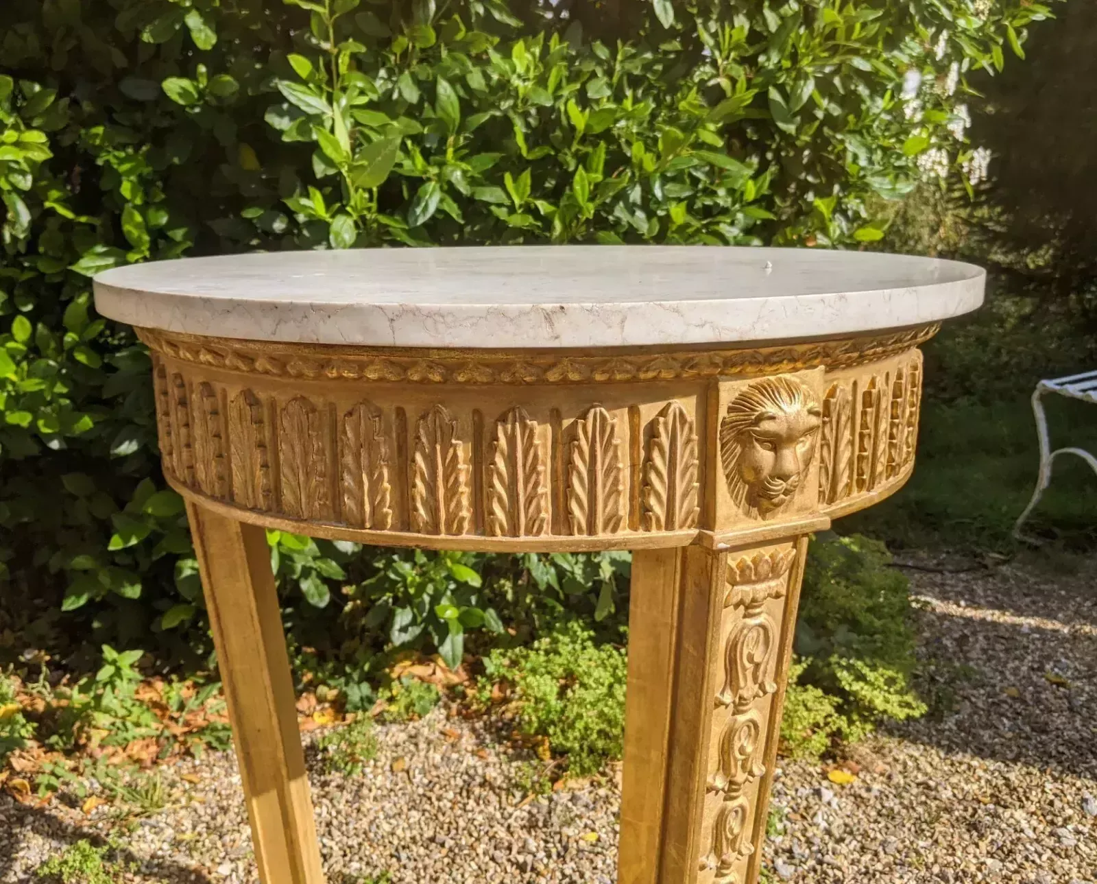 Early 20th Century Regency Gilt Wood Marble Top Circular Table photo 875.0
