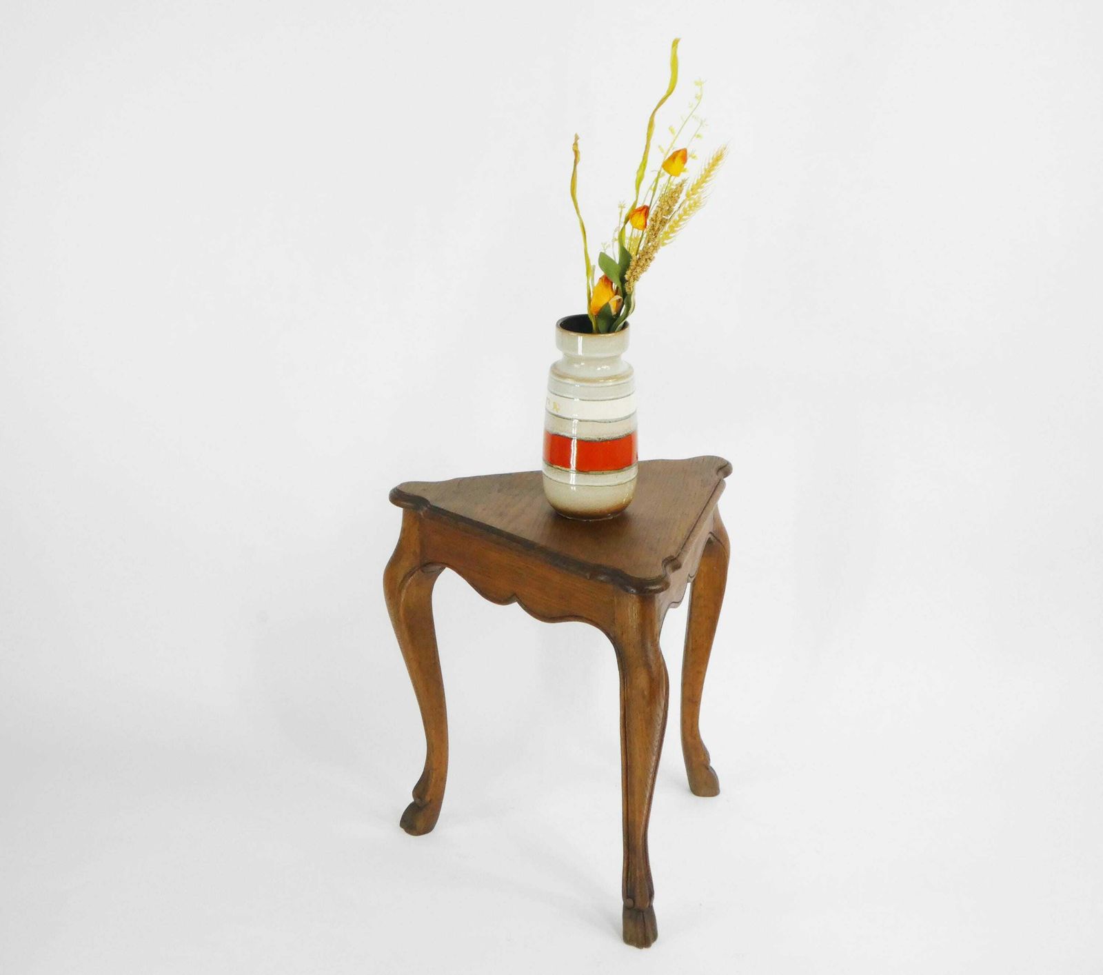 Antique Oak Side Table In Triangular Shape, Wooden Pedestal With Carved Legs, Farmhouse Decor, Scalloped Edges photo furniture