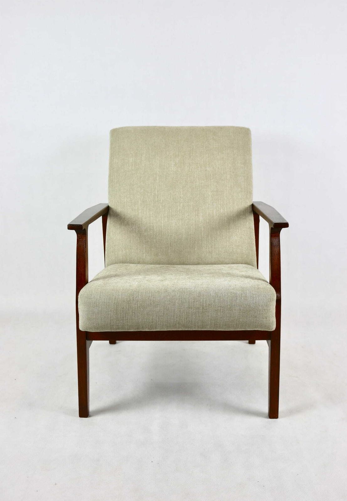 Classic Armchair Like Lis Vintage 70s Beige photo furniture