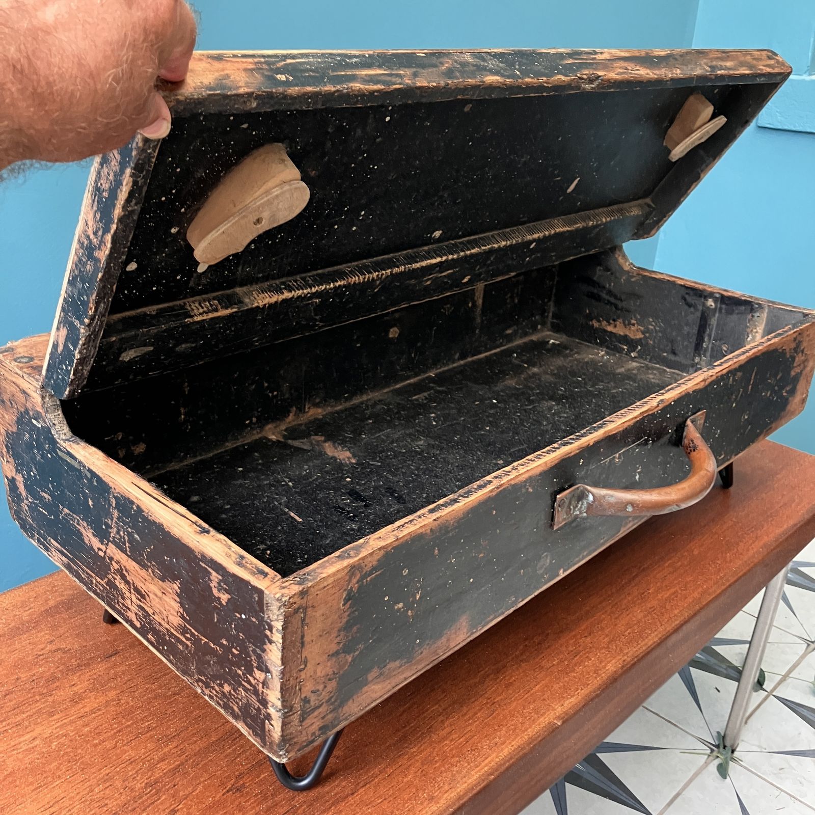 An Antique Carpenters Work Chest photo 145.0