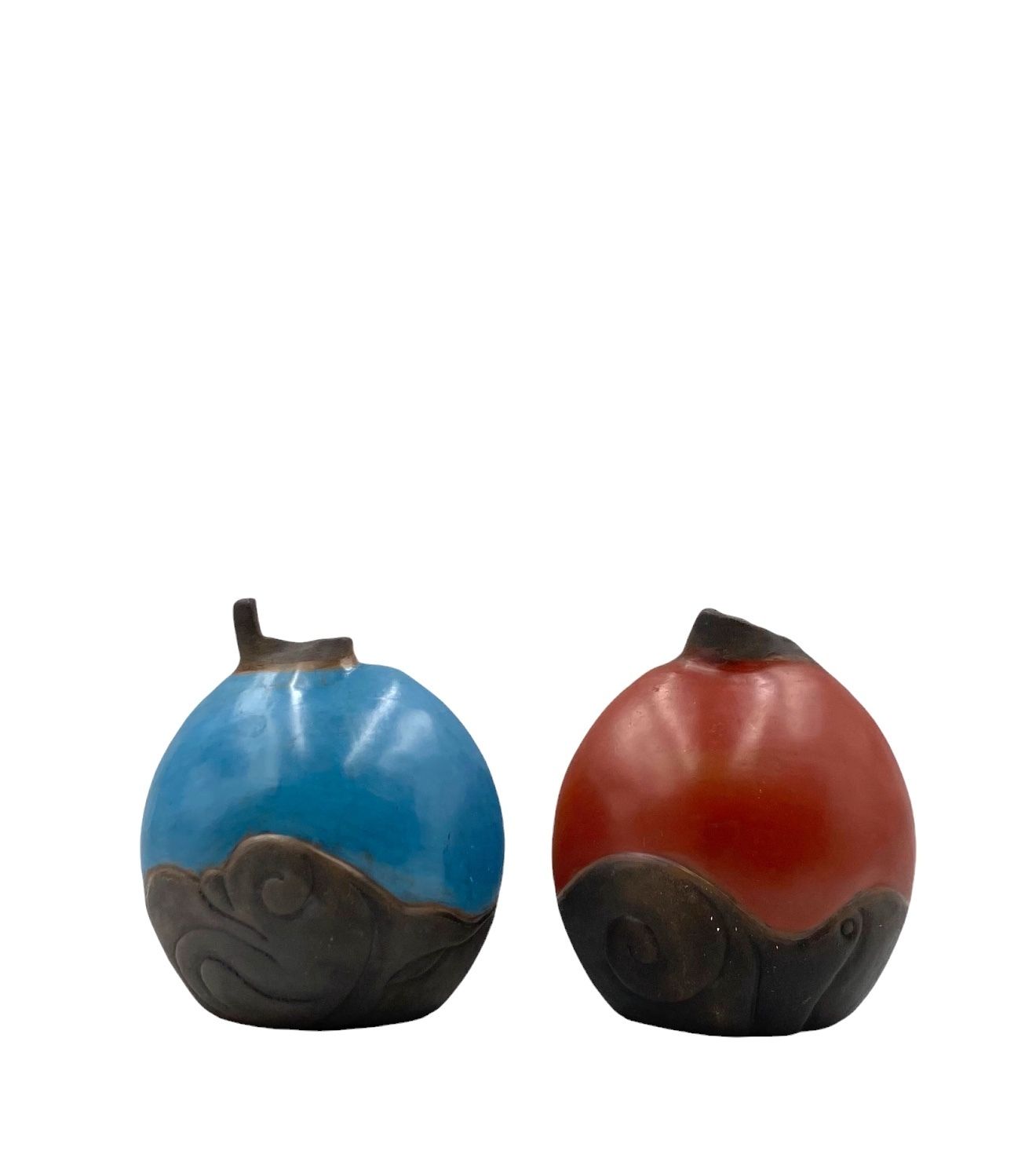 Wilmer W Ramirez, Set Of 2 Earthenware Vase, South America 1990s photo furniture