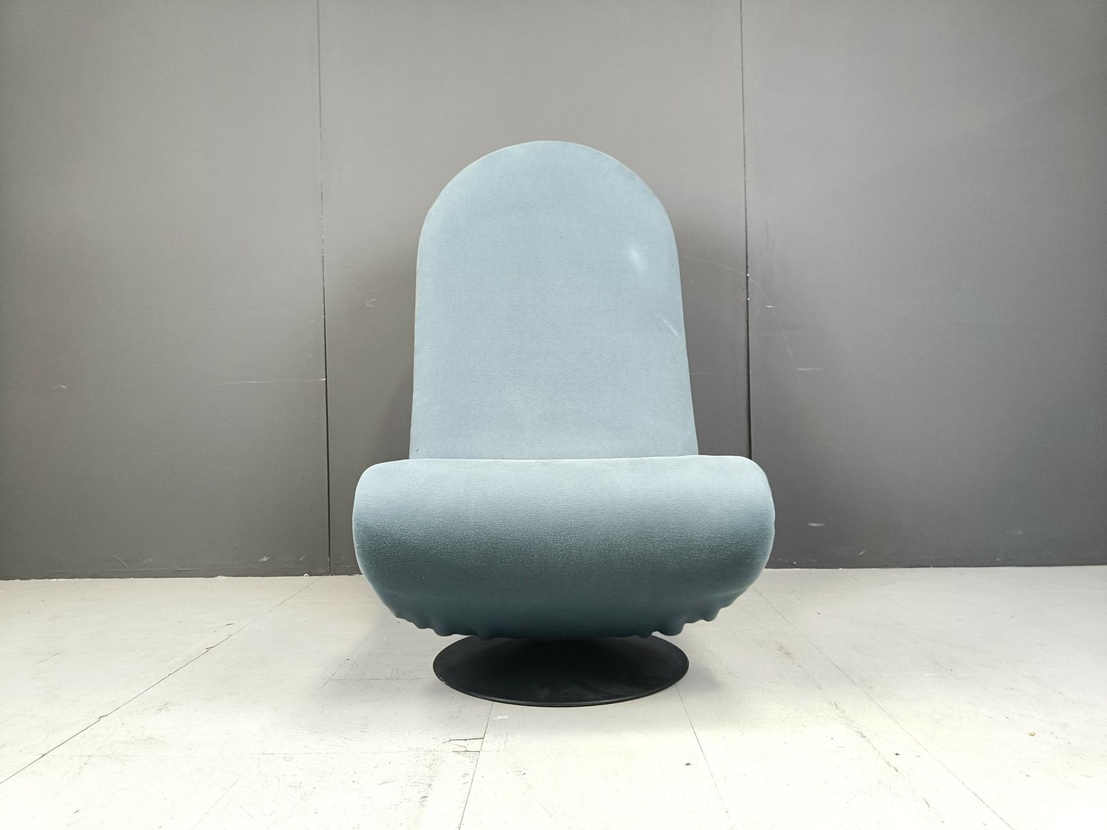 1 2 3 High Back Chair For Fritz Hansen By Verner Panton For Fritz Hansen, 1970s photo furniture