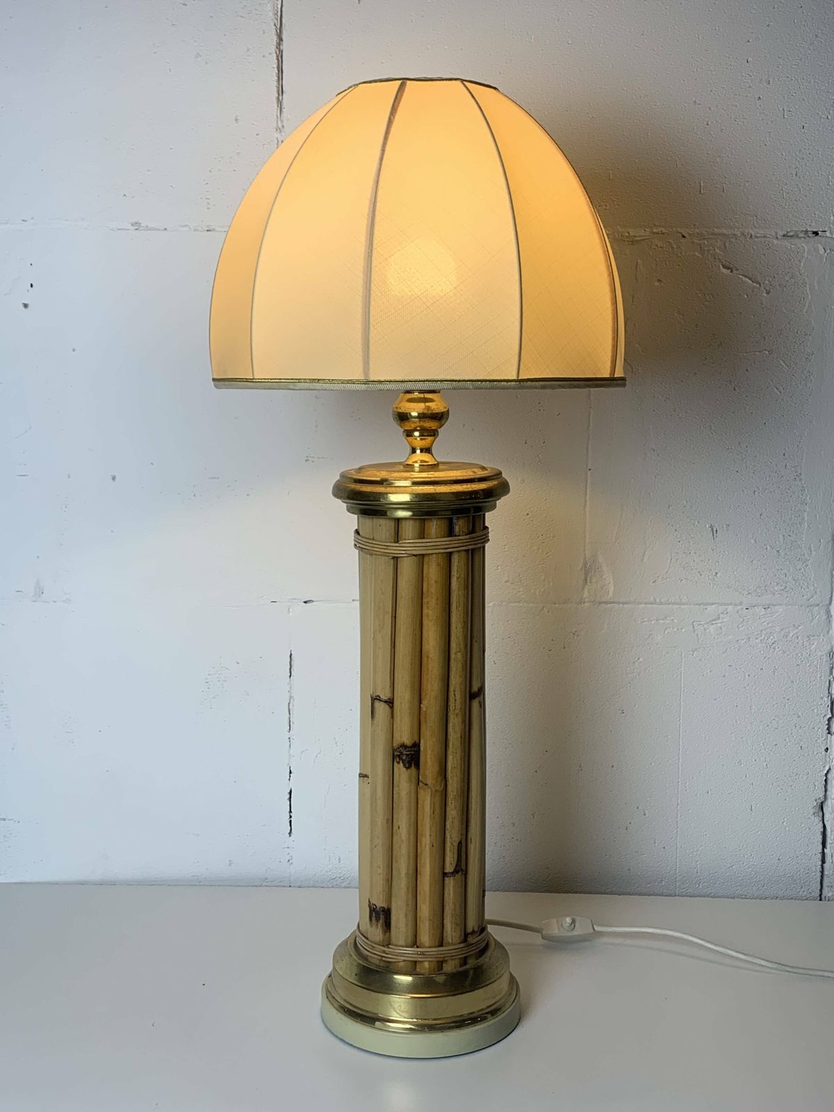 photo vinterior Midcentury Bamboo And Brass Large Mushroom Table Lamp By Leola, 1960s