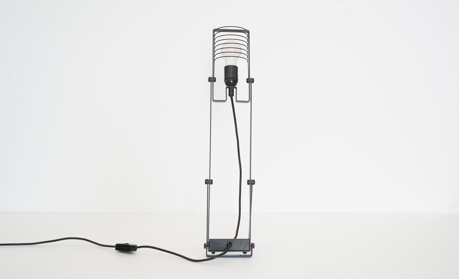 photo for sale Sintesi Desk Lamp Designed By Ernesto Gismondi In The 1970's