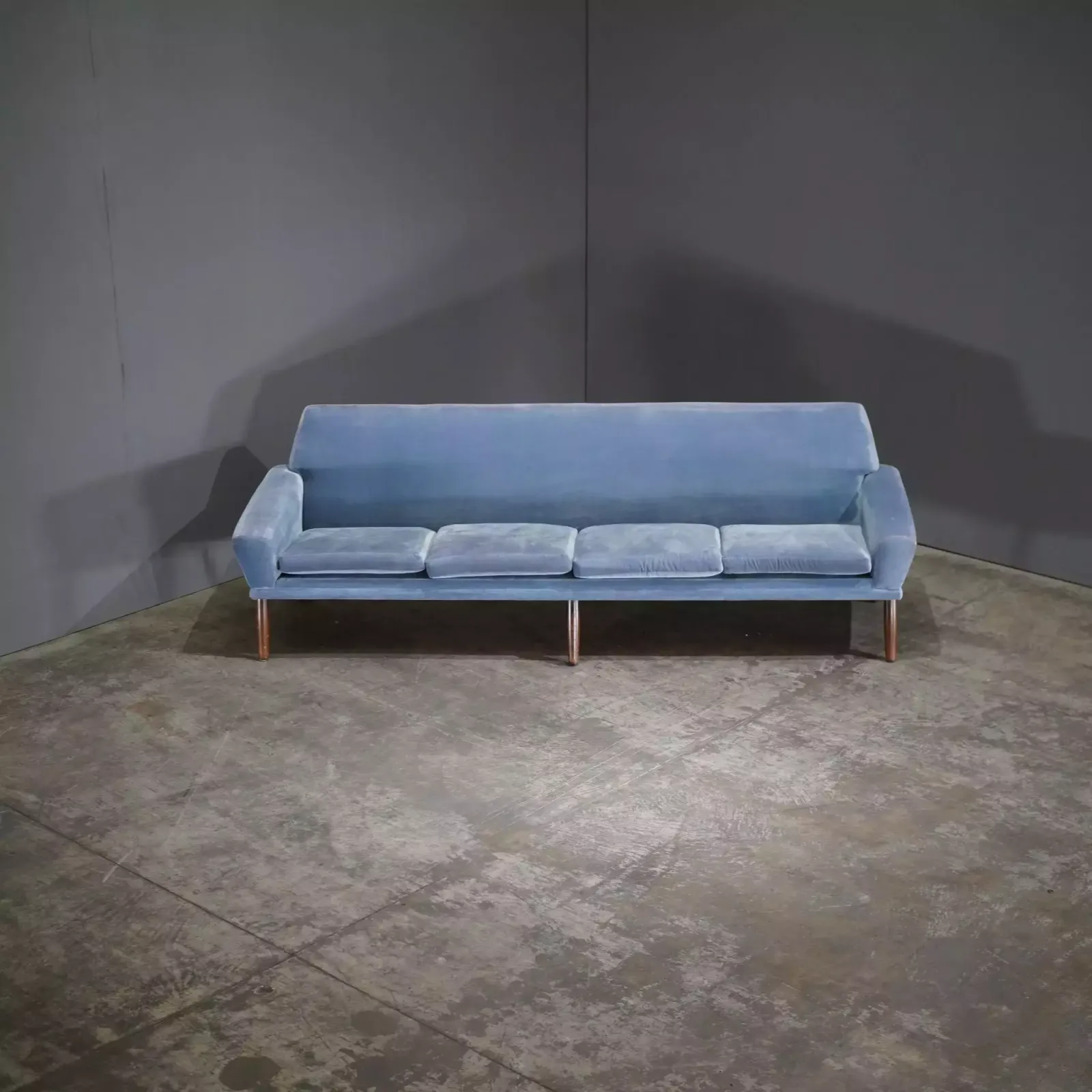 Furniture Bramin Møbler Four Seater Sofa In Blue Velvet By N.A. Jørgensens photo