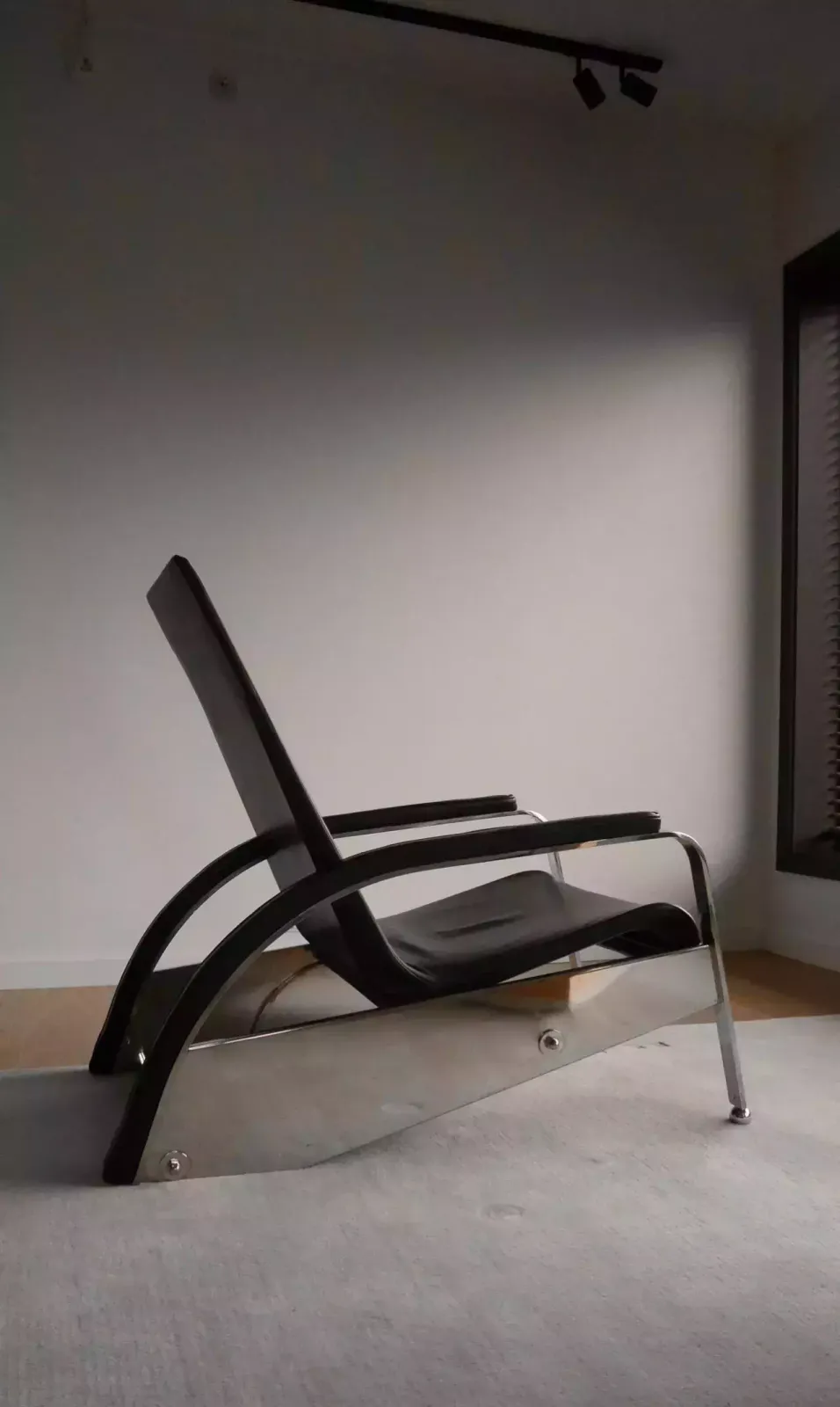 Jean Prouvé Grand Repos D80 Chair By Tecta 1980s. photo for sale