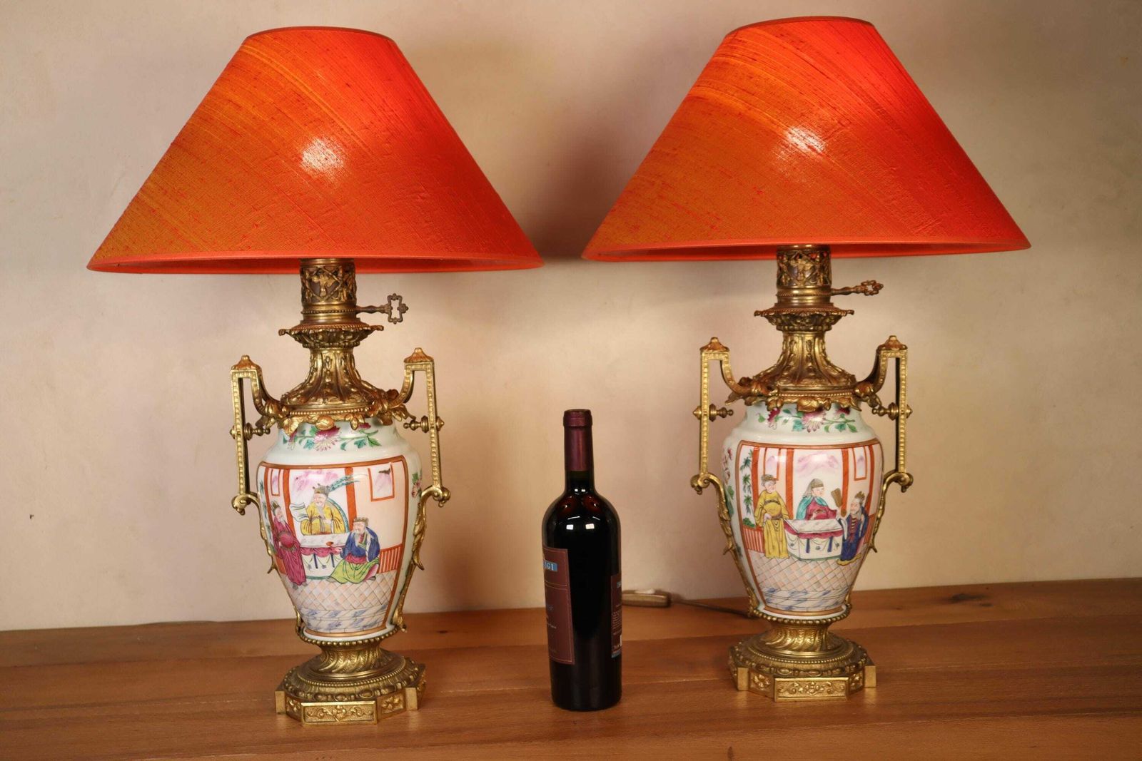 A Nice Pair Of Late 19th Century Gilt Bronze Mounted Chinese Canton Famille Rose Porcelain Vase Table Lamps, Gilt Bronze Mounts (St.189) photo 1958.0