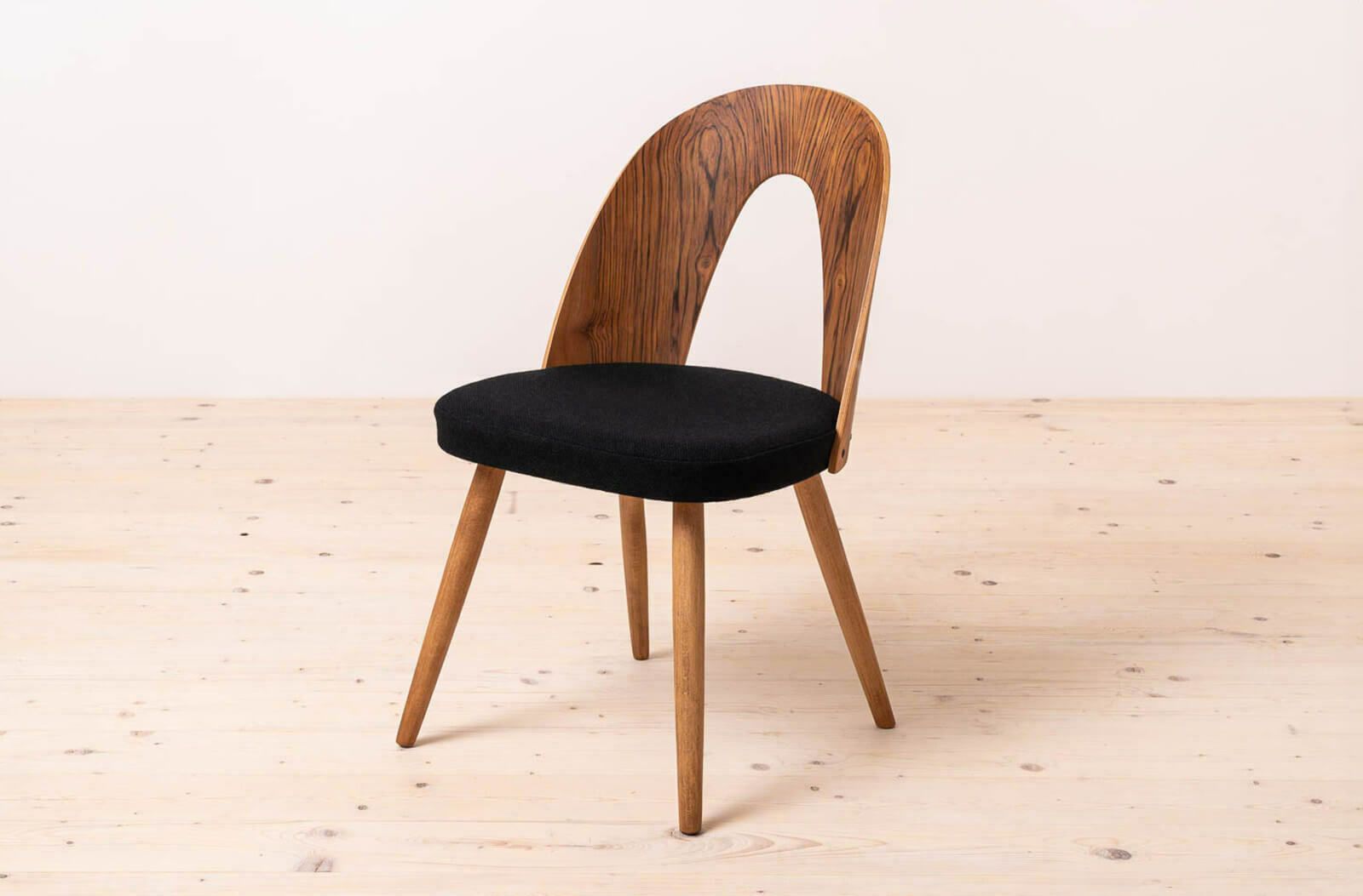 Set Of 4 Midcentury Dining Chairs By Antonin šuman, Reupholstered In Kvadrat Fabric photo vinterior