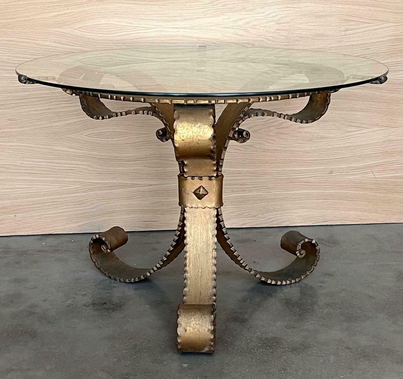 Table basse Hollywood Regency mid-century en fer forgé doré, dans le style de Gilbert Pollierat photo furniture