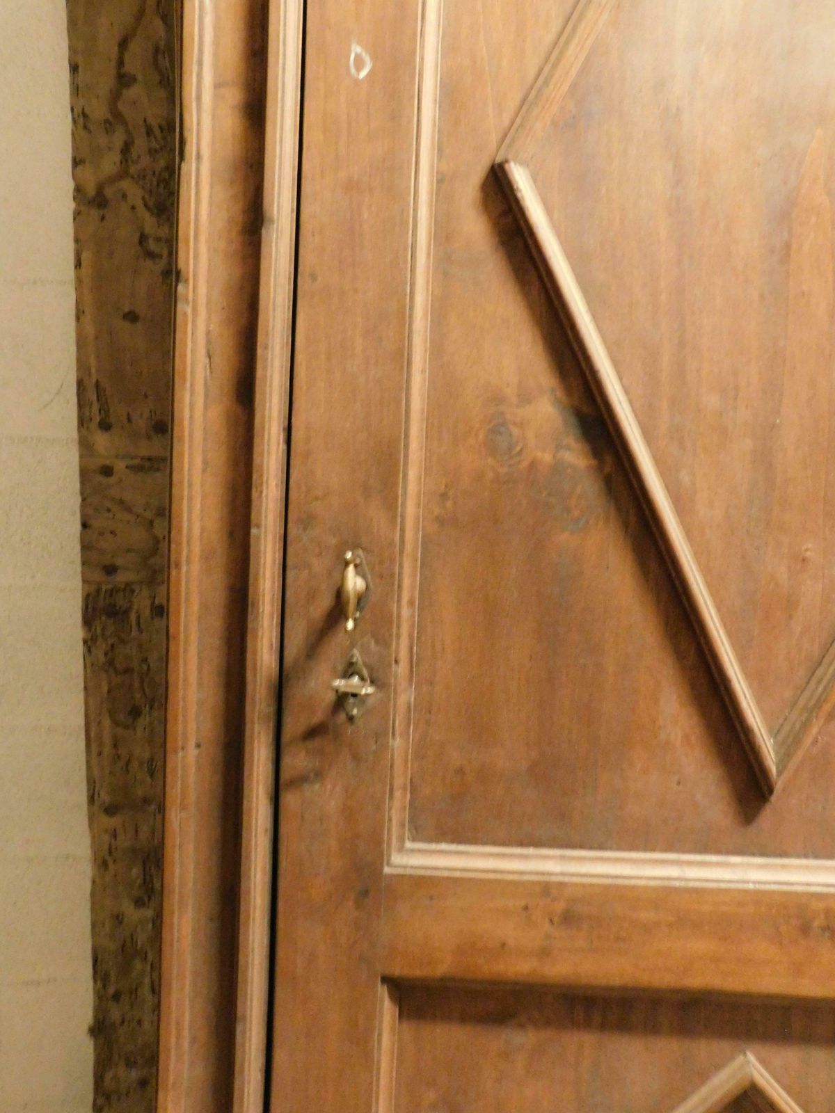 Set Of 3 Poplar Wood Doors With Carved Diamond, Complete With Frame, Italy photo vinterior