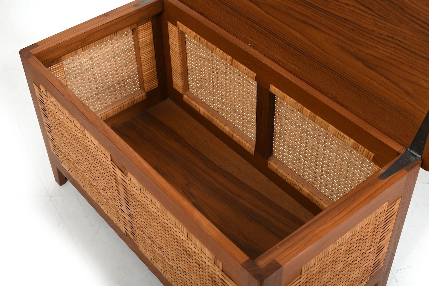 Chest By Kai Winding For Poul Hundevad Denmark 1960s. photo buy